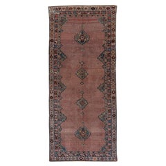 Tapis persan ancien Malayer Gallery, champ rose poudré, vers les années 1910