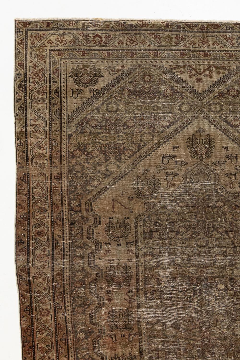 Antique Persian Malayer Gallery Rug In Good Condition For Sale In West Palm Beach, FL