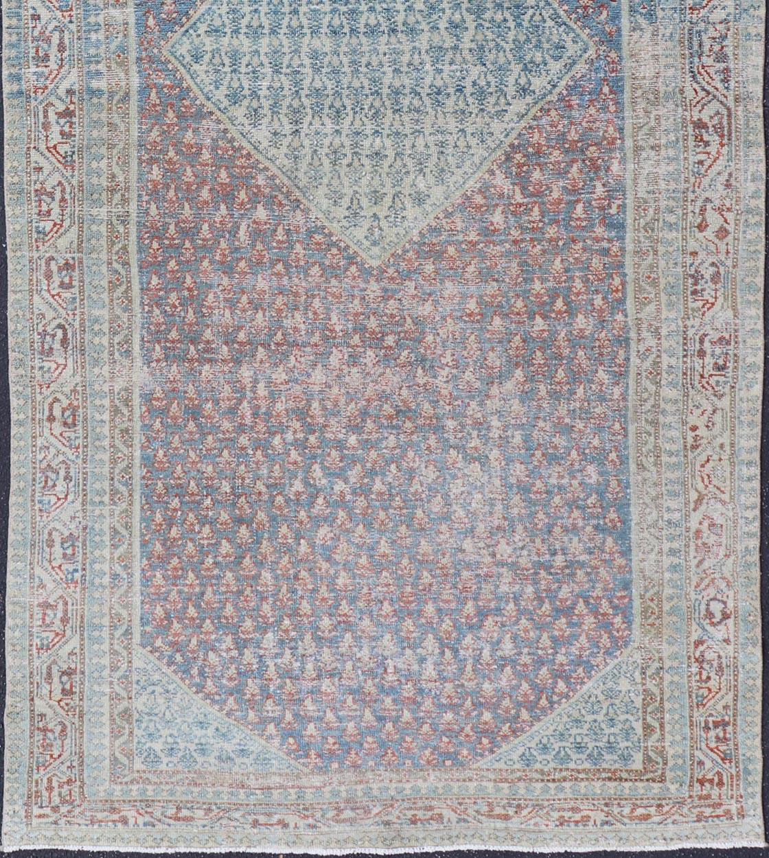 Antique Persian Malayer Gallery Rug With Hexagonal Medallion 4'8 X 10'5 In Good Condition For Sale In Atlanta, GA