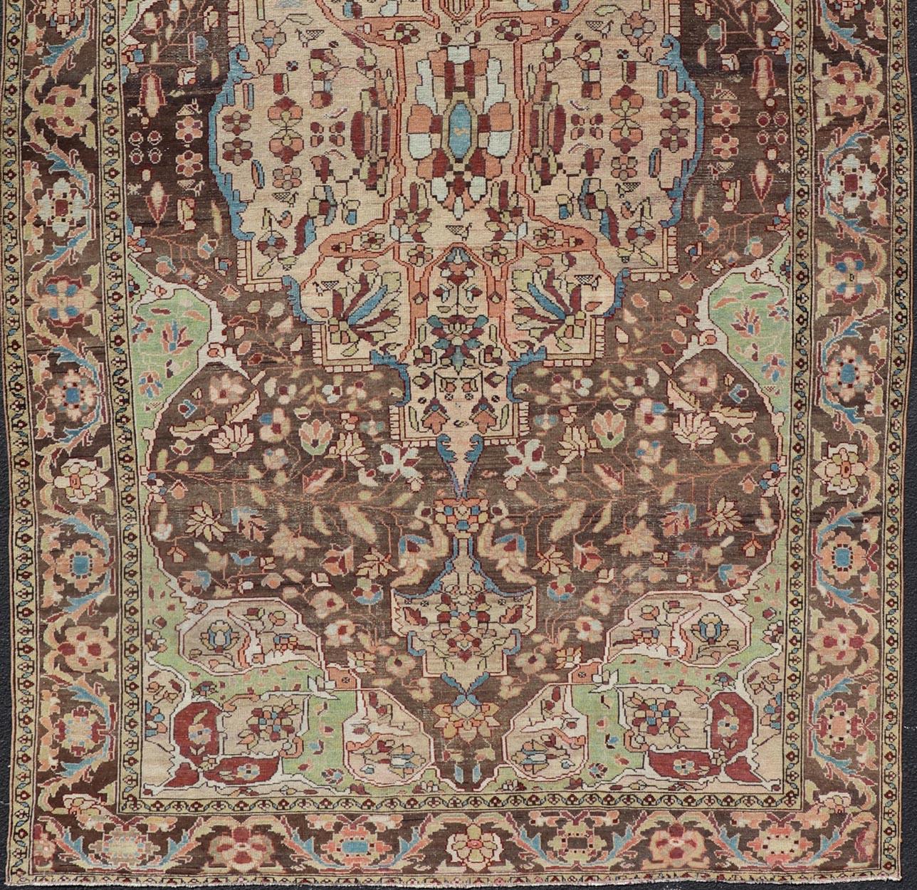 Antique Persian Malayer Gallery Rug with Large Floral Medallion With Soft Colors For Sale 5