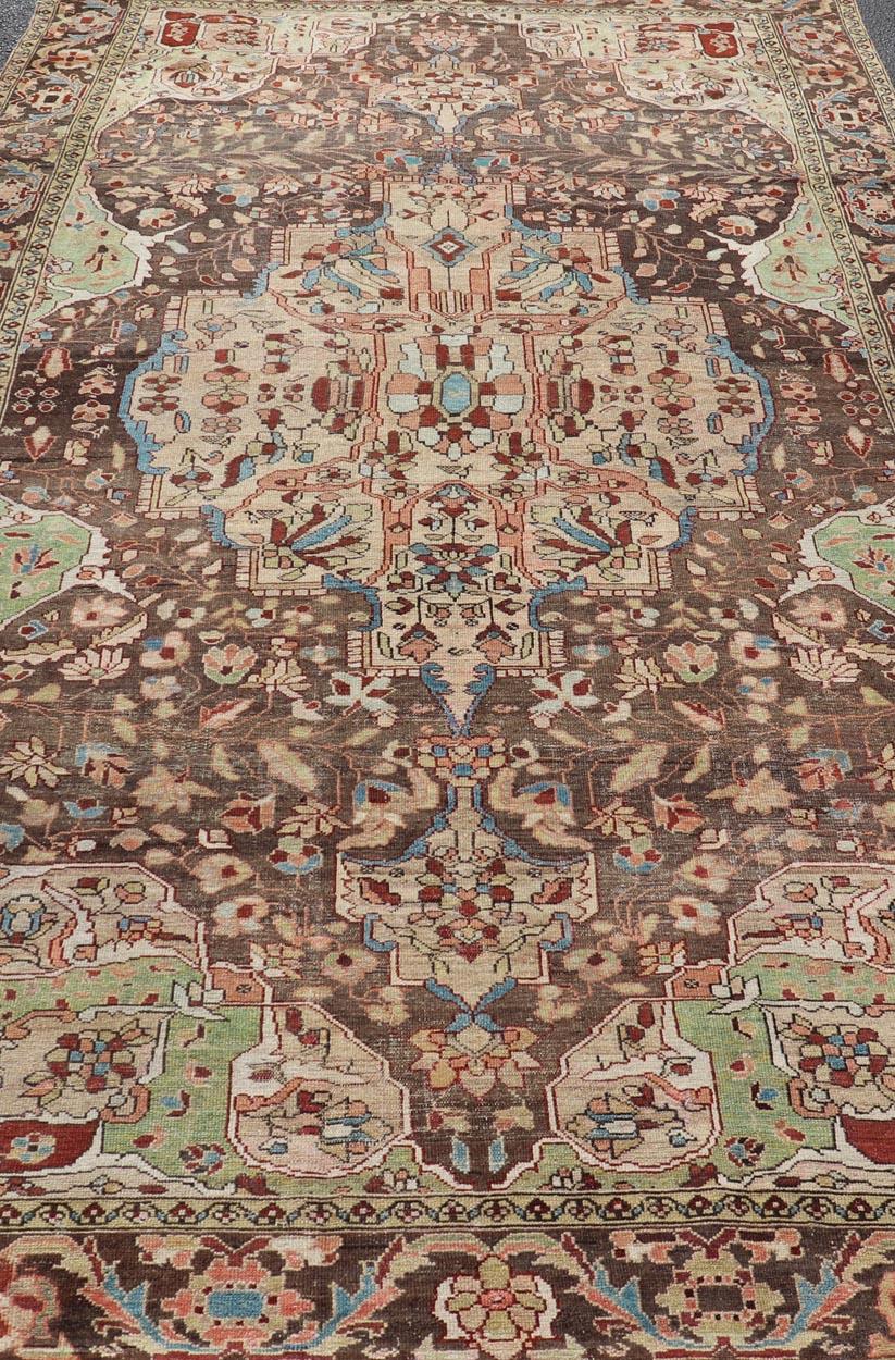 Antique Persian Malayer Gallery Rug with Large Floral Medallion With Soft Colors For Sale 8