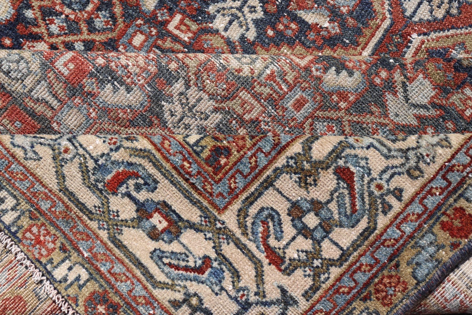 Antiker persischer Malayer-Galerie-Teppich mit satten Rot- und grauem Blautönen 5'2 x 10'0 (Wolle) im Angebot