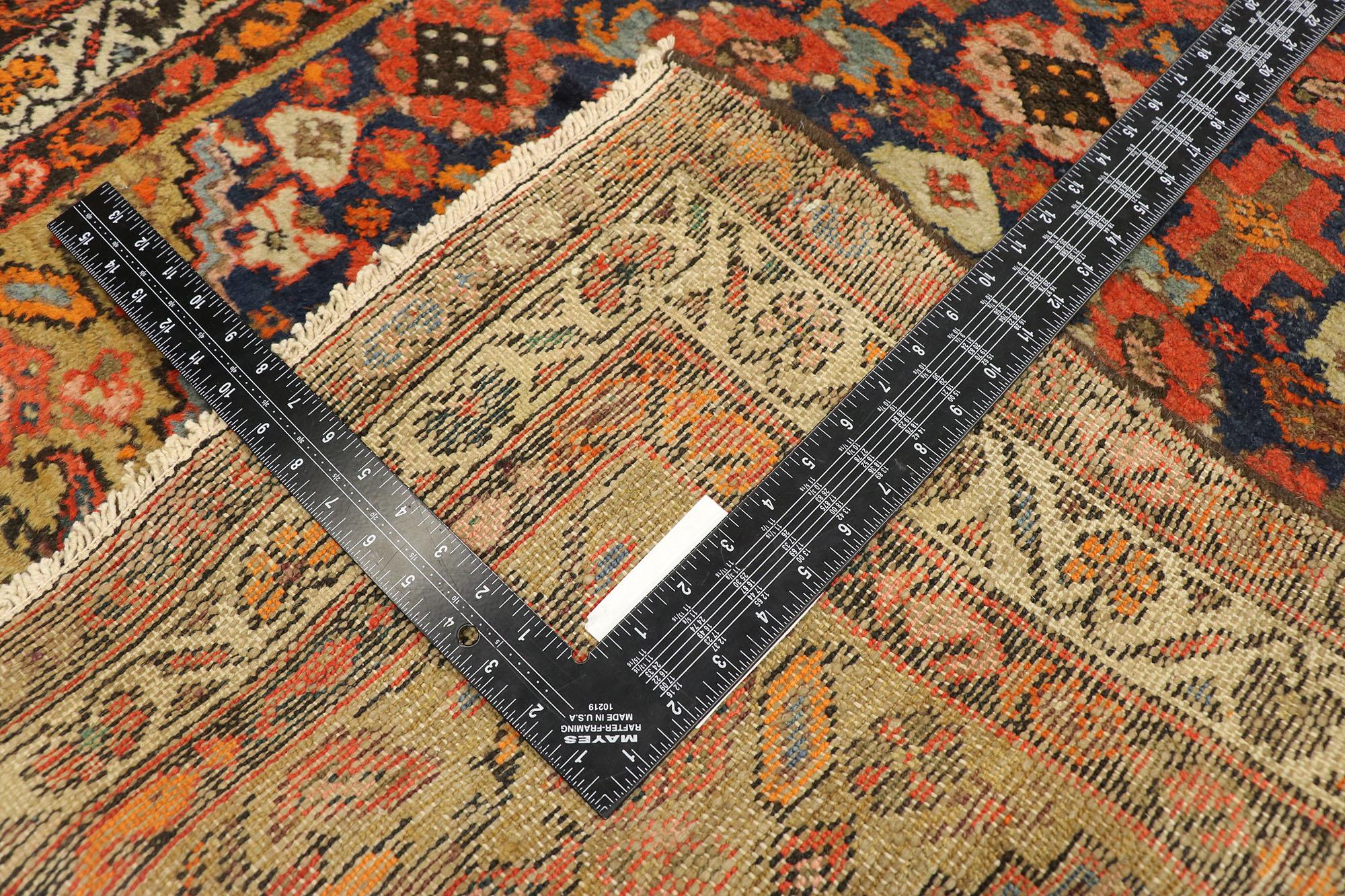 Antiker persischer Malayer- Flur-Läufer aus Persien mit Guli Henna und Mina Khani-Design im Zustand „Gut“ im Angebot in Dallas, TX