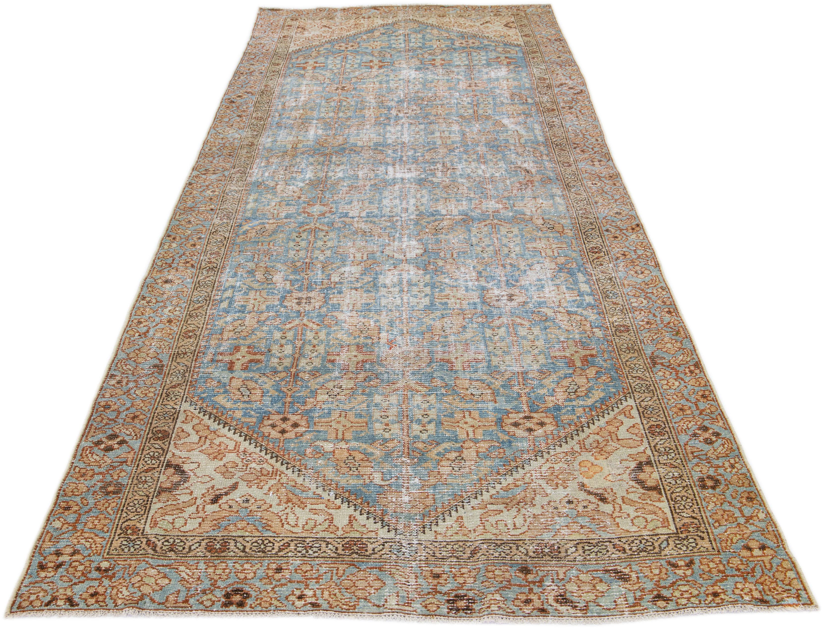 Islamique Tapis de couloir persan ancien Malayer en laine bleue entièrement recouvert à la main en vente