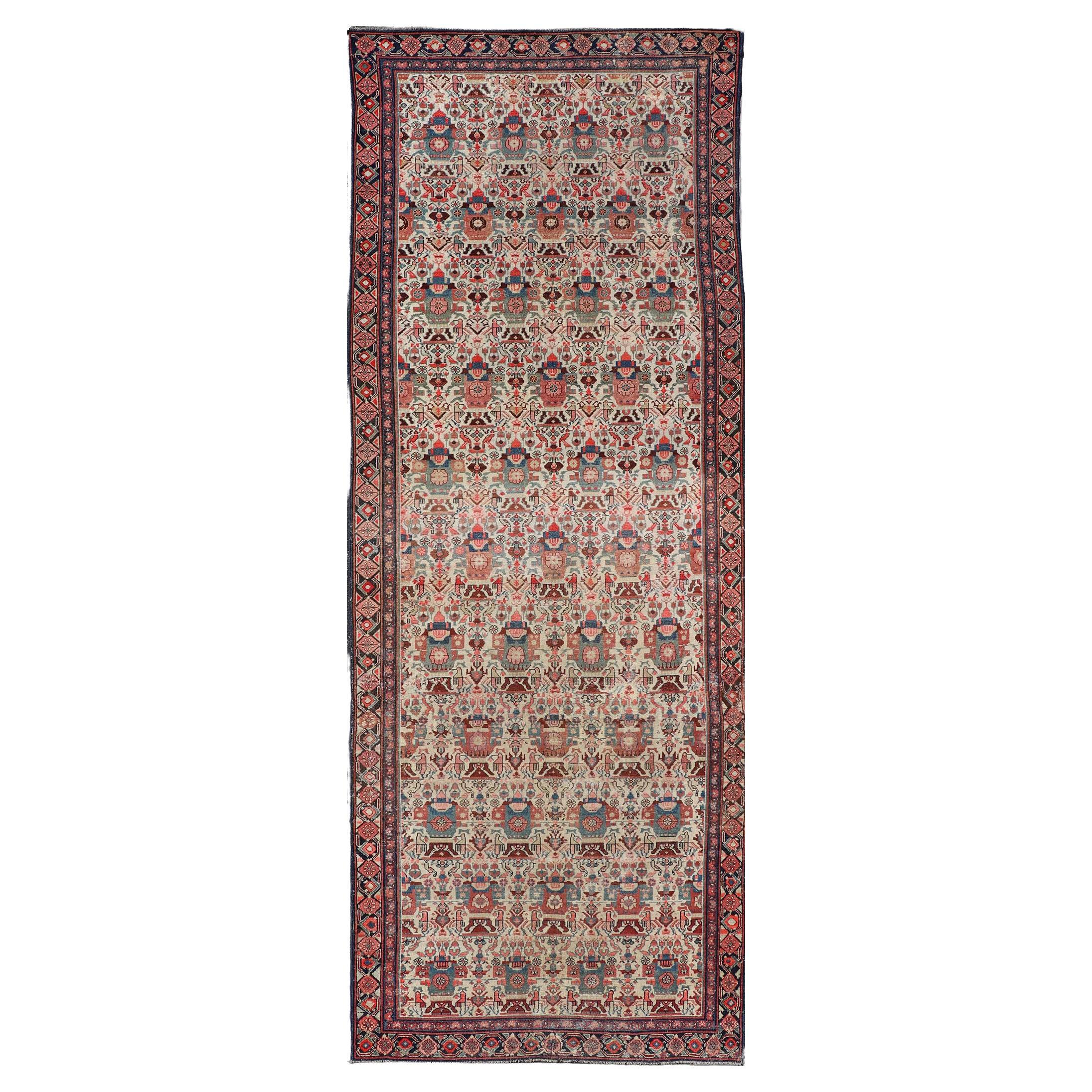 Antike persische Malayer Long Gallery Teppich mit weichen Elfenbein, Rich Red 5'3" X15'7" im Angebot