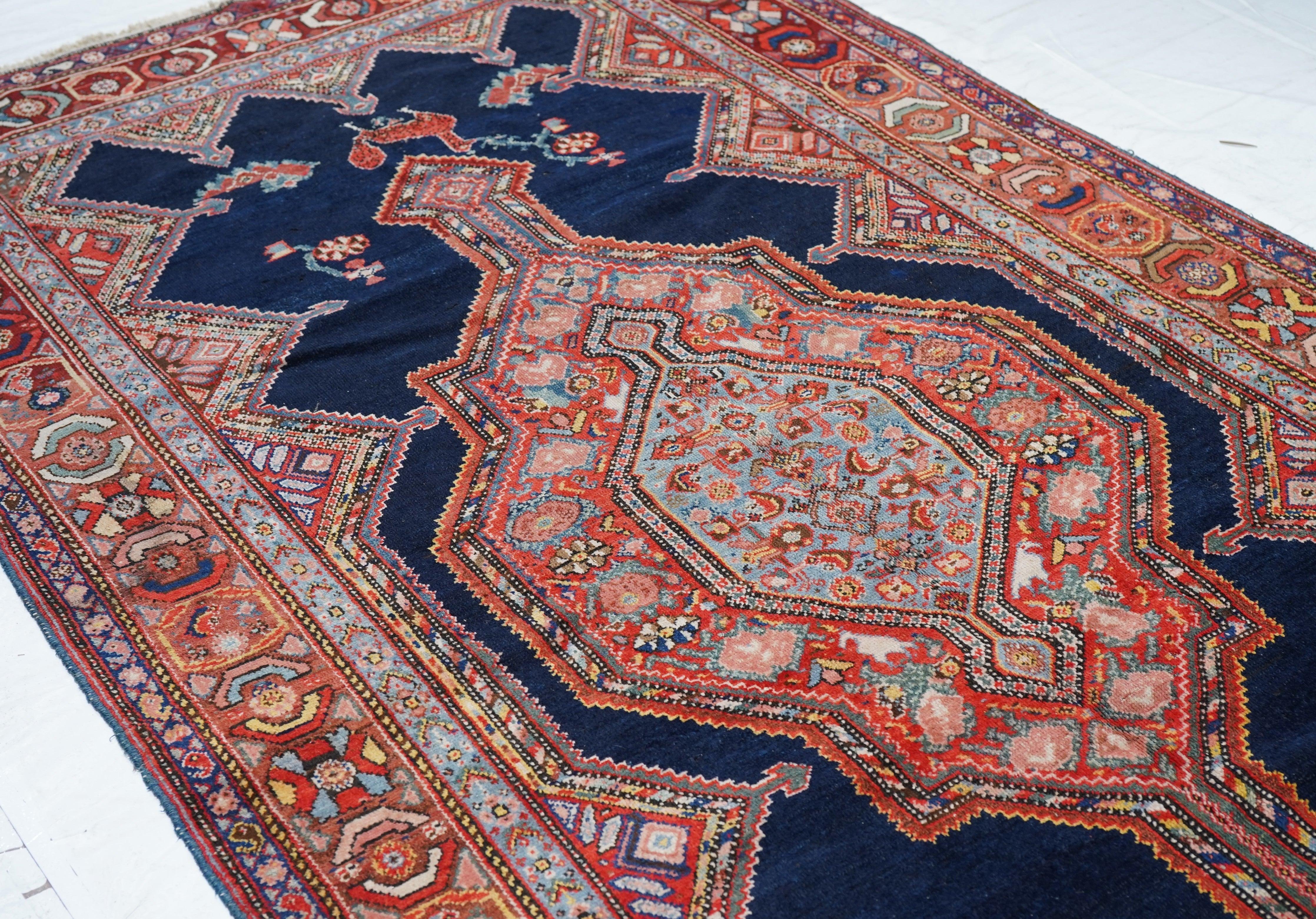 Antiker Malayer-Teppich 5'2'' x 10'2'' im Angebot 1