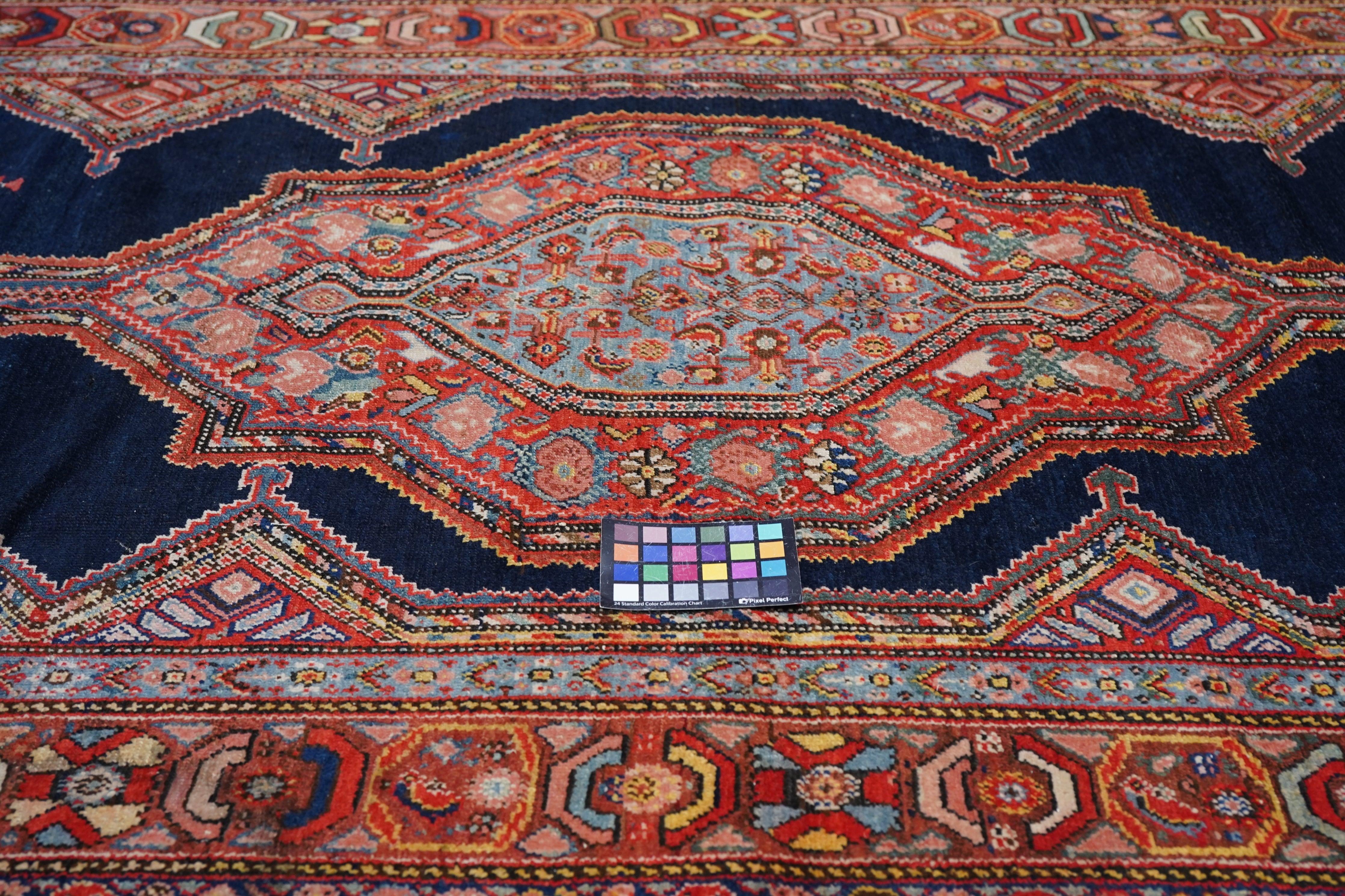 Antiker Malayer-Teppich 5'2'' x 10'2'' im Angebot 2