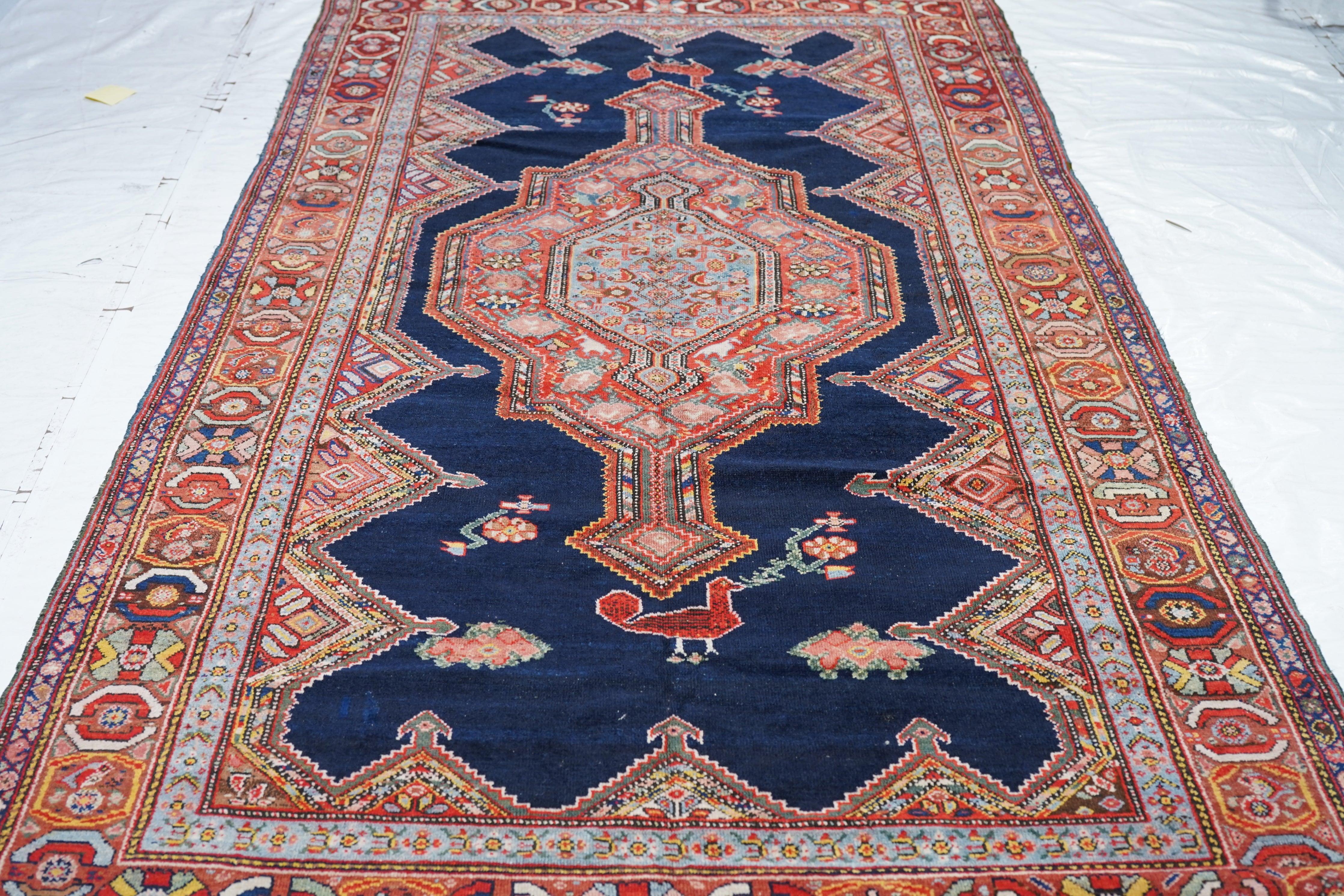 Antiker Malayer-Teppich 5'2'' x 10'2'' (Wolle) im Angebot