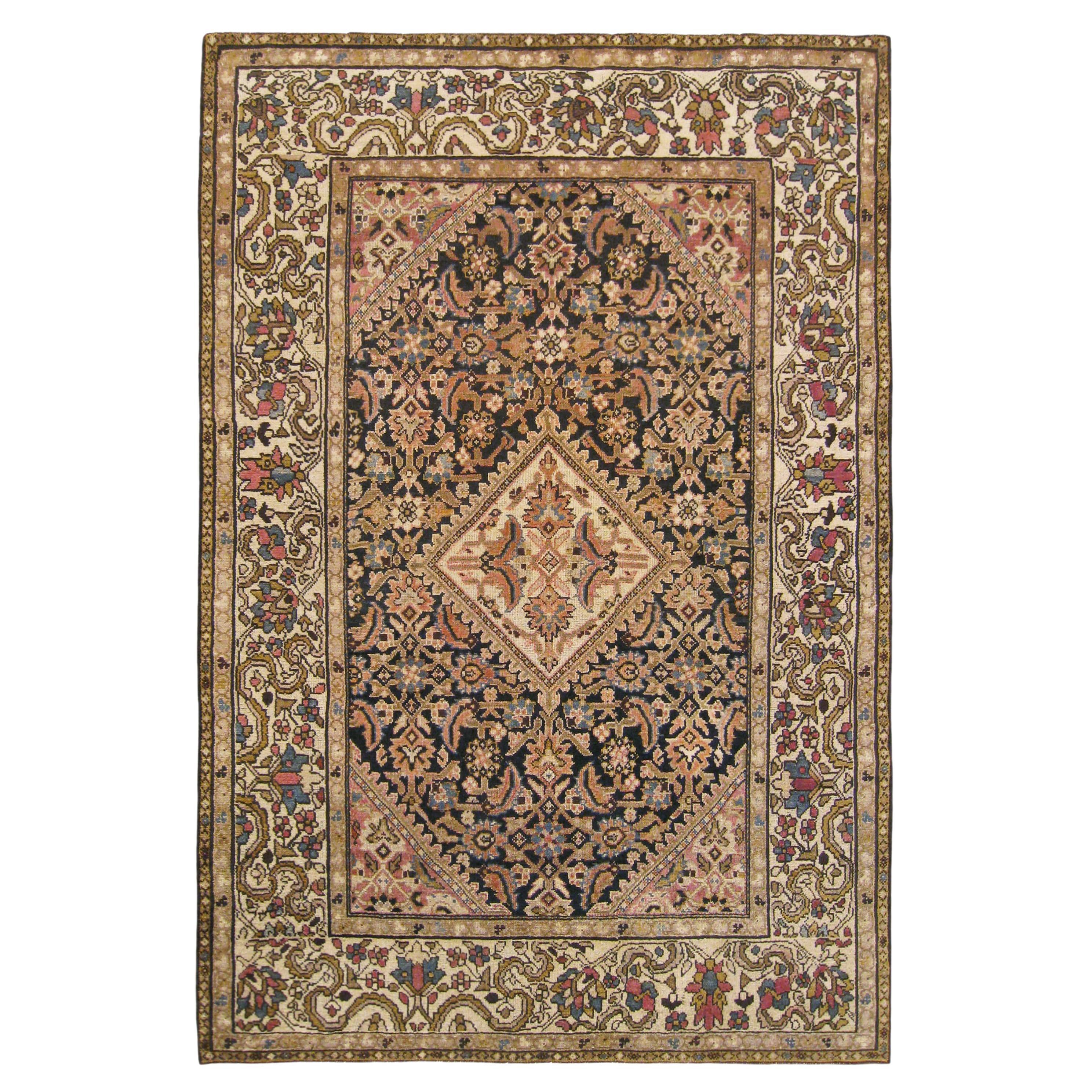 Tapis persan ancien Malayer Oriental, de petite taille, avec médaillon et bordure ivoire en vente