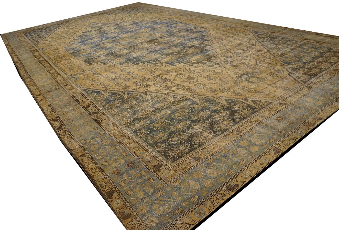 Hand-Knotted Early 20th Century Persian Malayer Carpet ( 12'3'' x 21'2'' - 373 x 645 ) For Sale