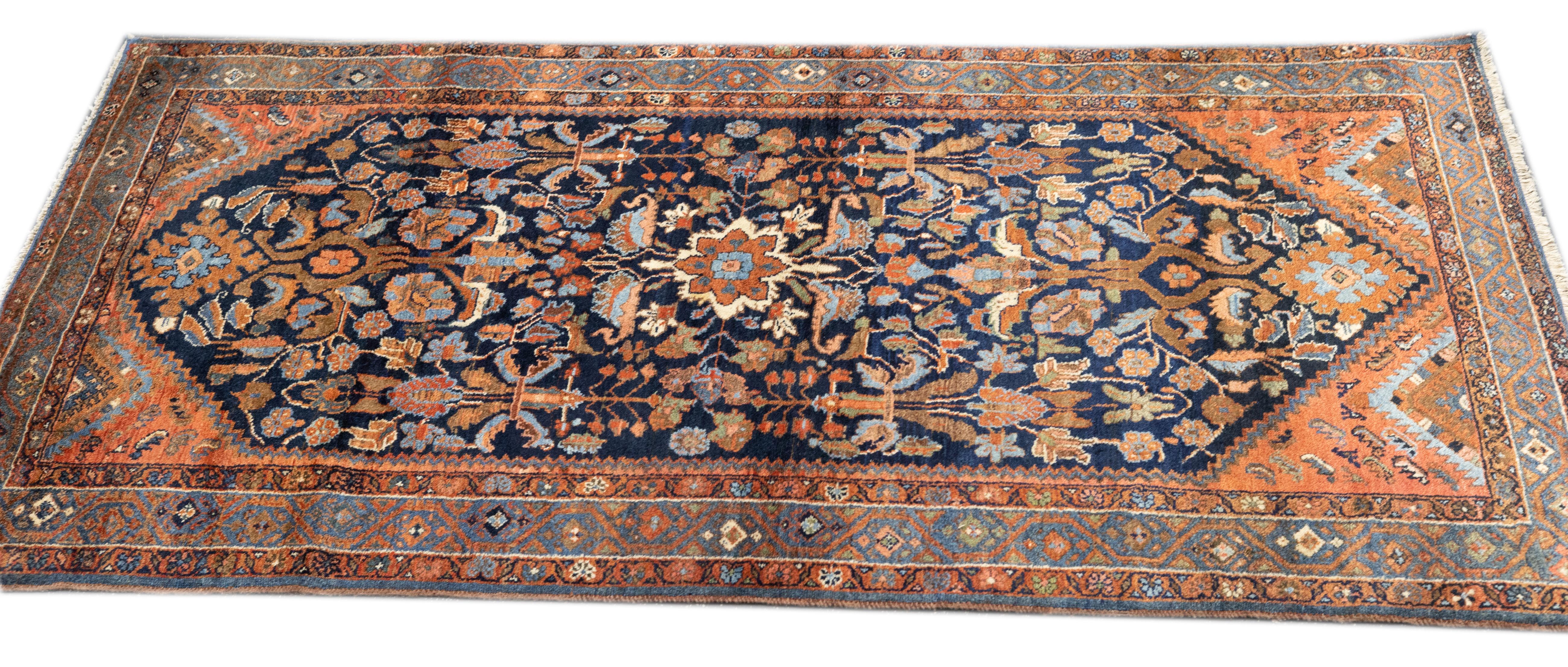 Alfombra persa antigua Malayer 3'8'' x 6'7 siglo XIX en venta