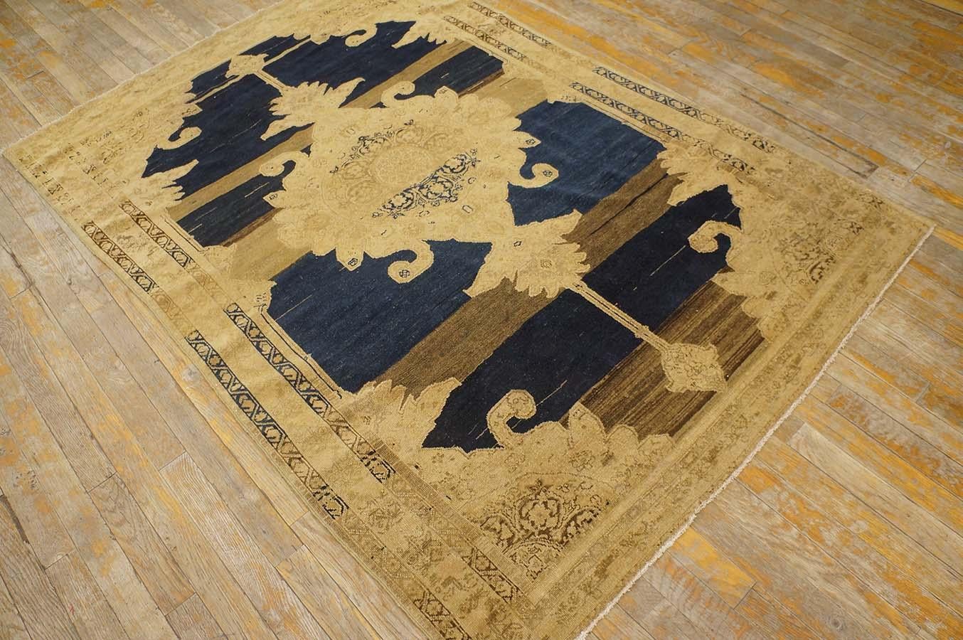 Hand-Knotted Early 20th Century Persian Malayer Carpet ( 4'4'' x 6'2'' - 132 x 188 ) For Sale