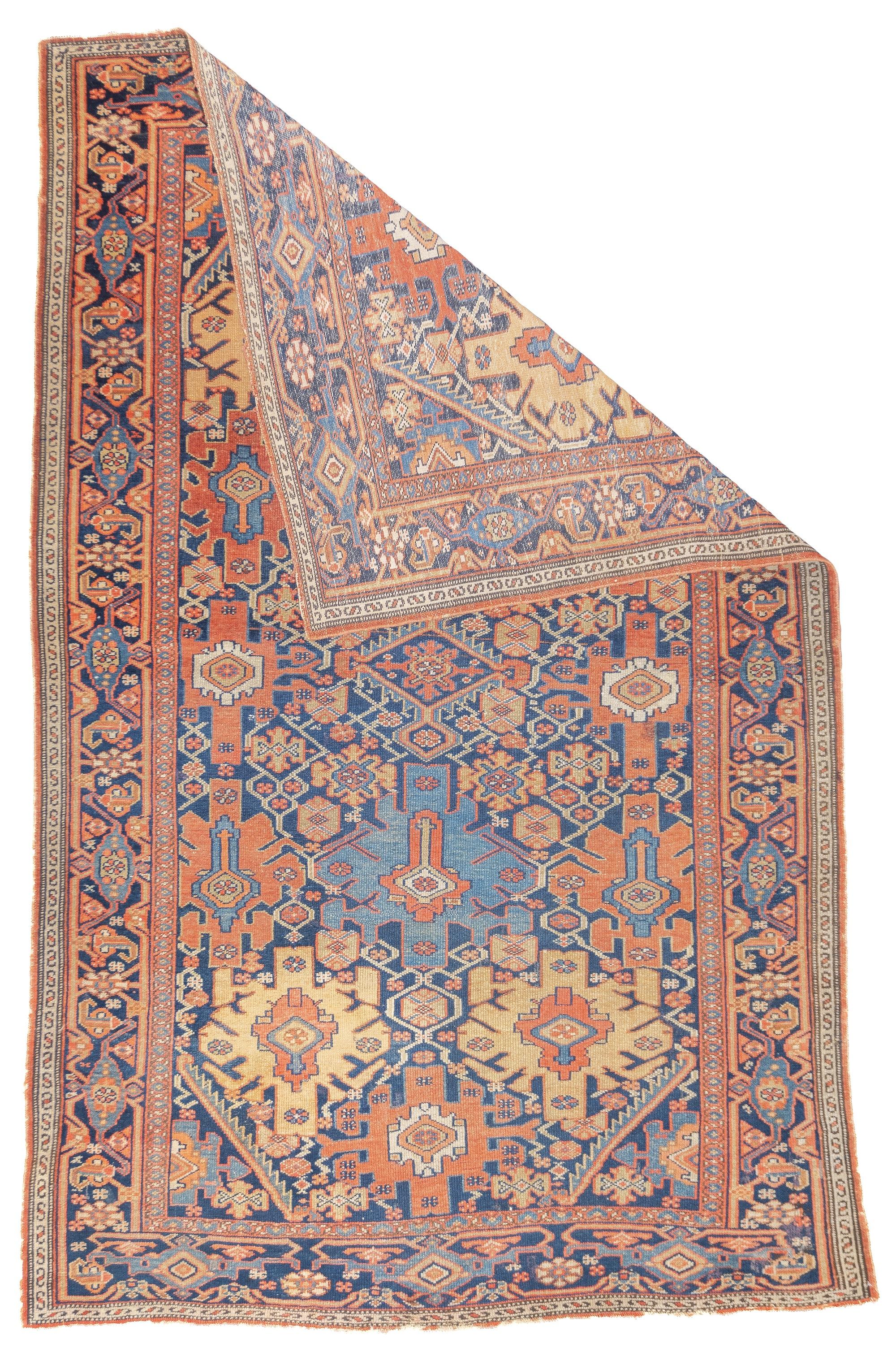 Antiker persischer Malayer-Teppich 4'2'' x 6'8''. Eine große Stadt im Webereigebiet von Hamadan, die sich auf einfach gewebte Scatters, Raumgrößen, Galerie-Teppiche, lange Teppiche und Gelegenheitsläufer spezialisiert hat. Zahlreiche