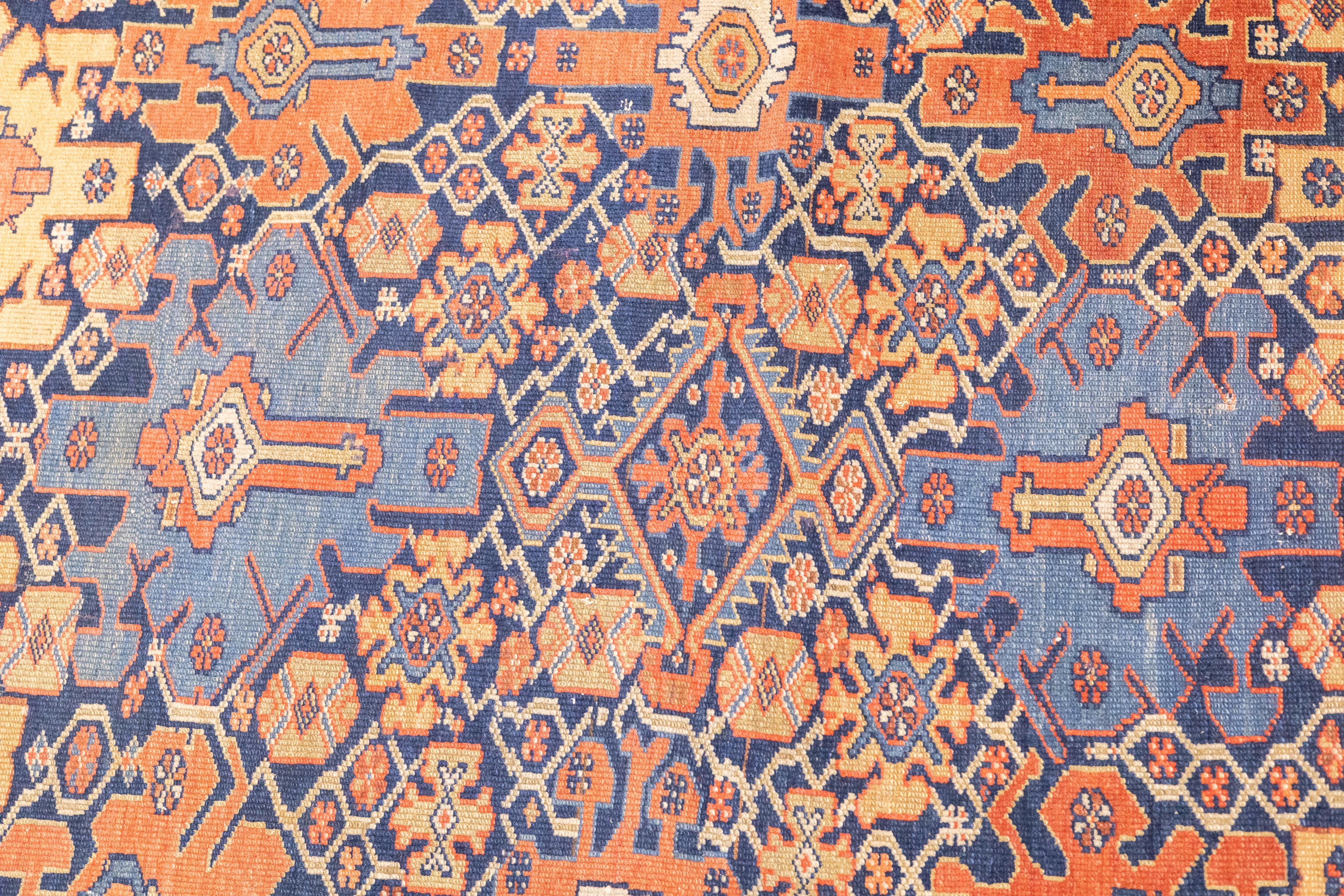 Antiker persischer Malayer-Teppich aus Persien 4'2'' x 6'8'' im Zustand „Gut“ im Angebot in New York, NY