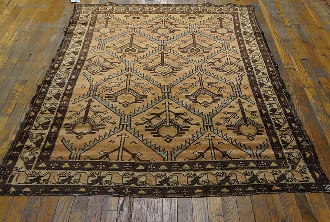 Persischer Malayer-Teppich aus dem frühen 20. Jahrhundert ( 4'4 "x 6'4" - 132 x 193 )