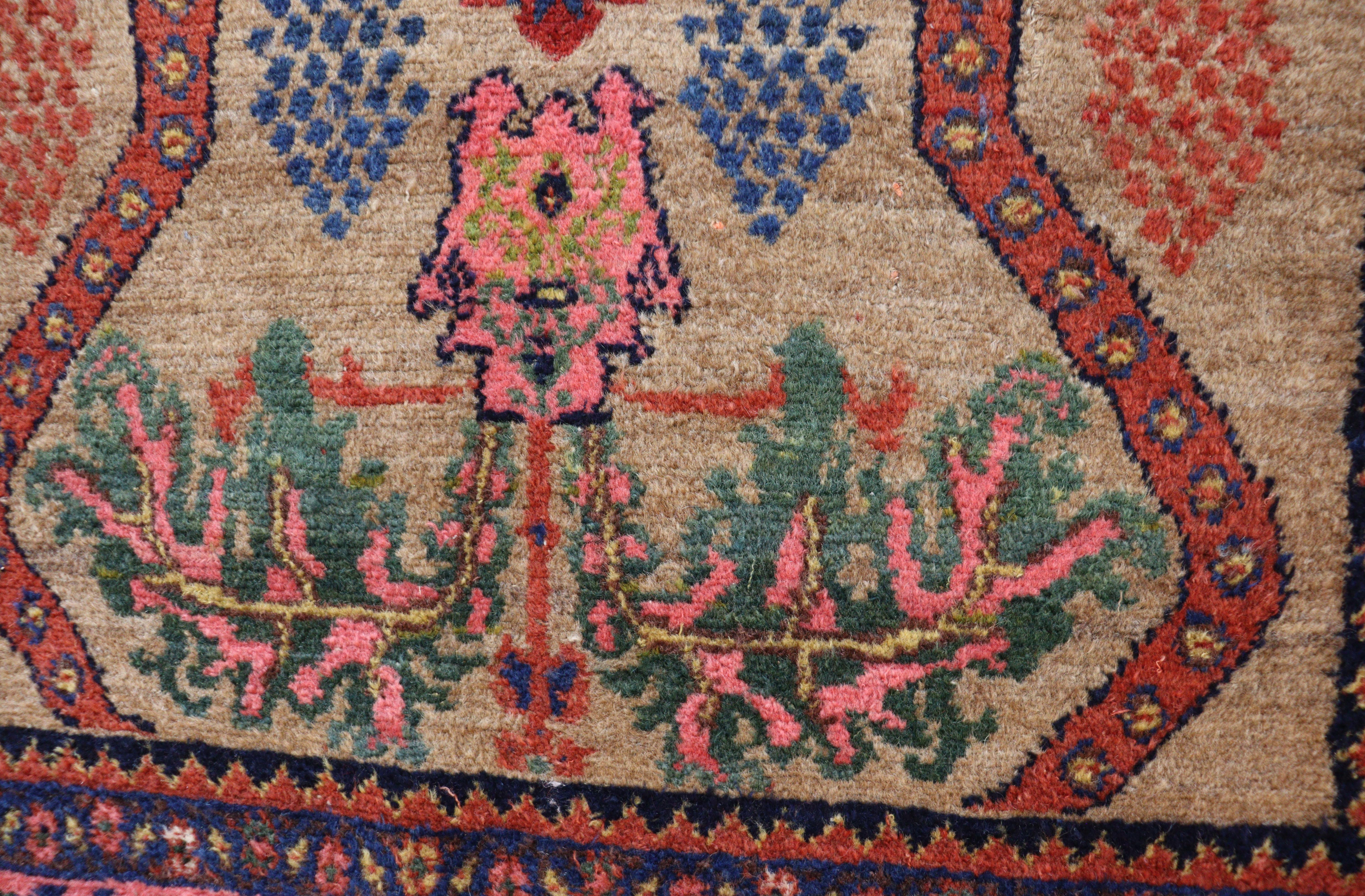 Antiker persischer Malayer-Teppich in erstaunlicher Farbe (20. Jahrhundert) im Angebot