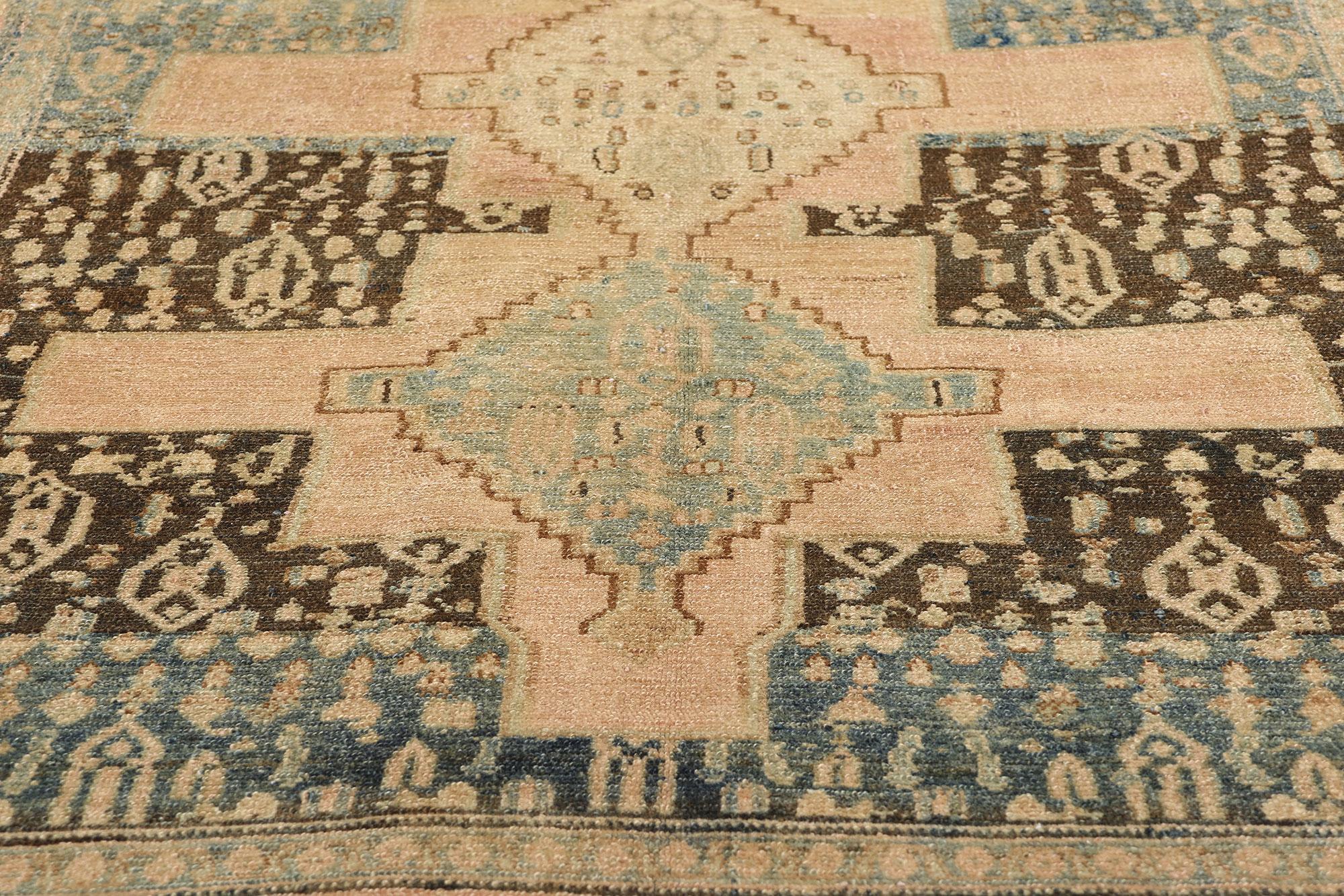 Alfombra persa antigua Malayer Alfombra de calle en Desgastado estado para la venta en Dallas, TX