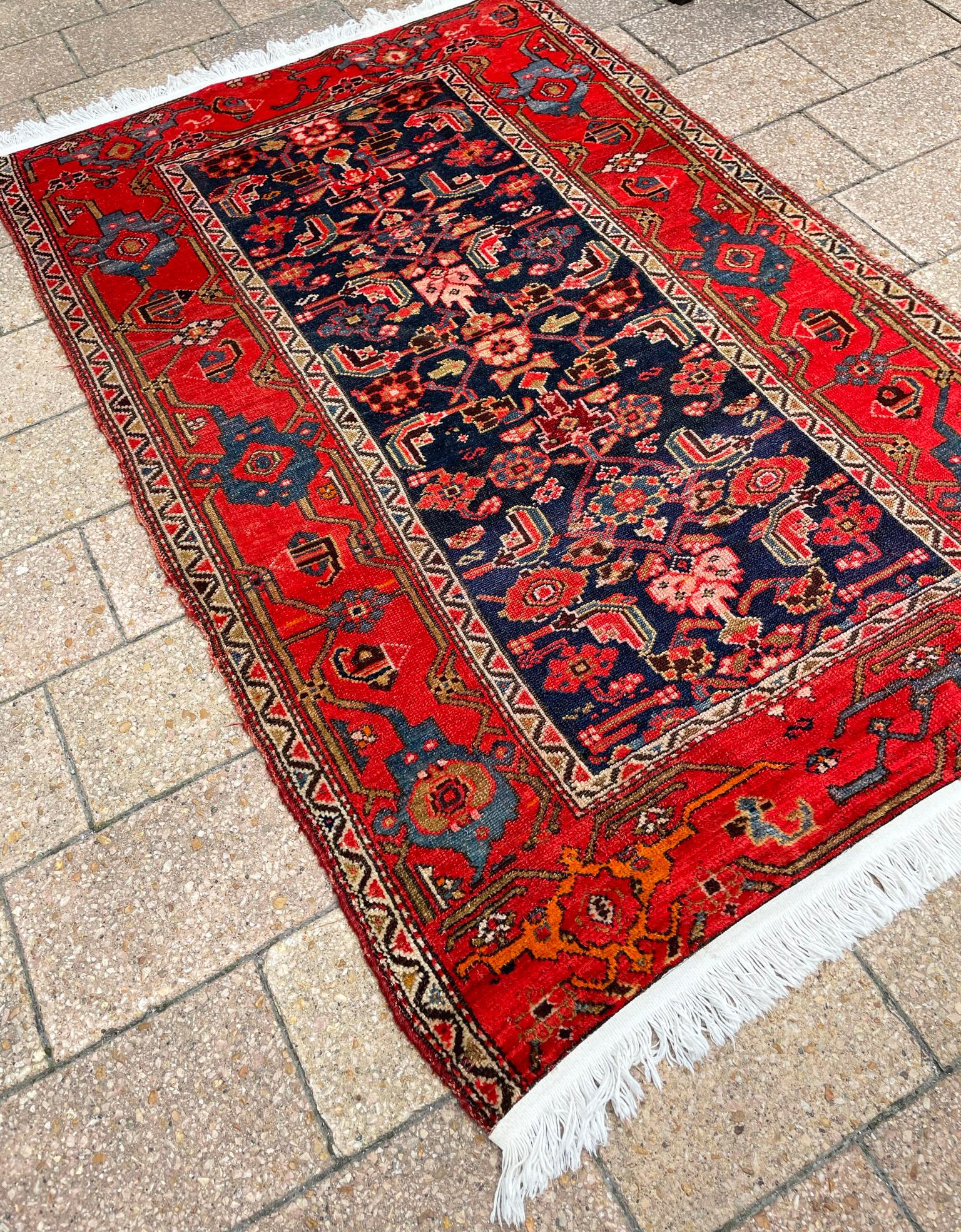 Antiker persischer Malayer-Teppich (Persisch) im Angebot