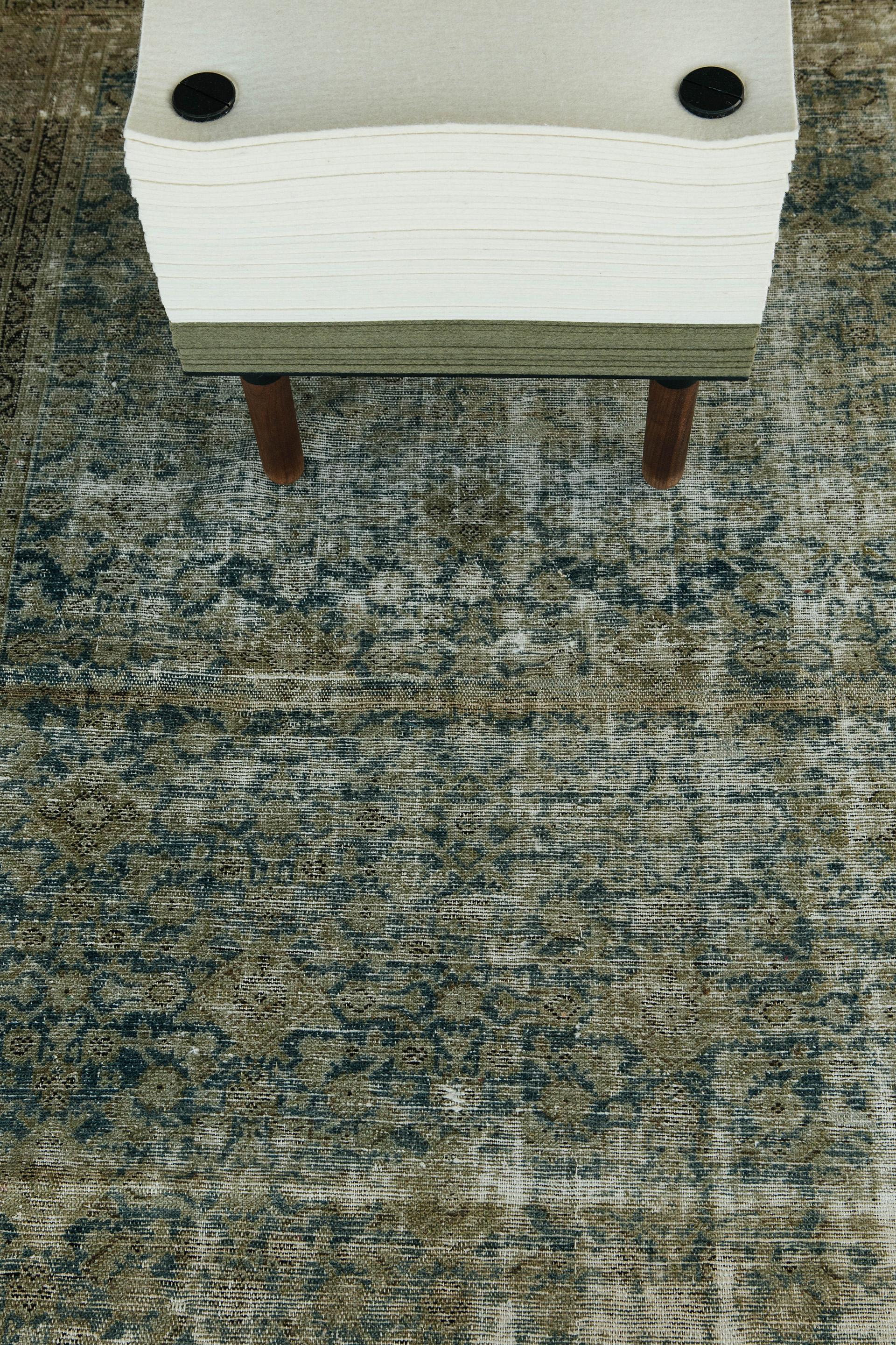 Antique Persian Malayer Rug In Fair Condition In WEST HOLLYWOOD, CA