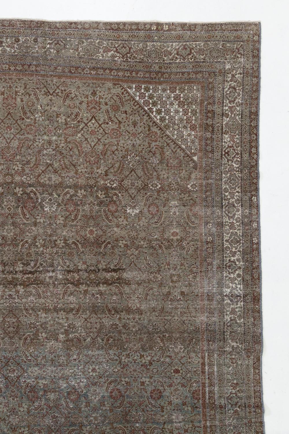 Antique Persian Malayer Rug In Good Condition For Sale In West Palm Beach, FL