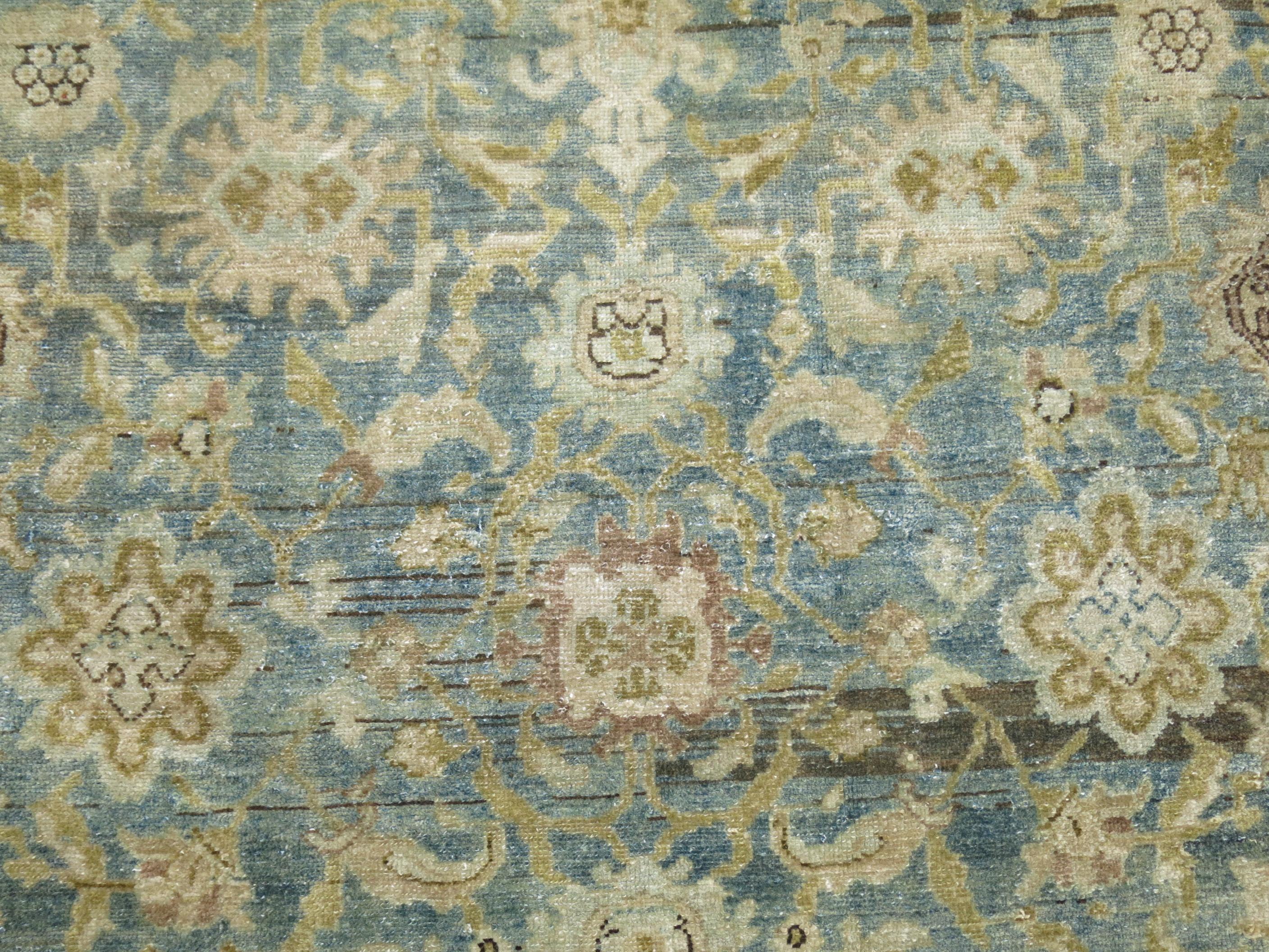 Antique Persian Malayer Rug In Excellent Condition In New York, NY