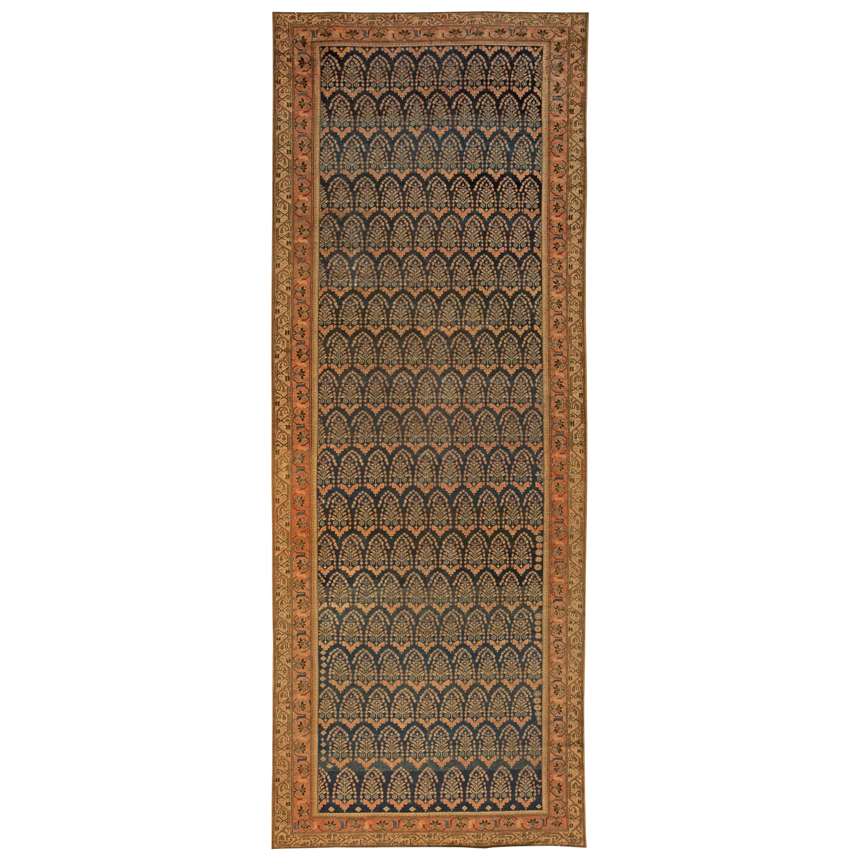 Tapis persan ancien Malayer orange tissé à la main Doris Leslie Blau en vente