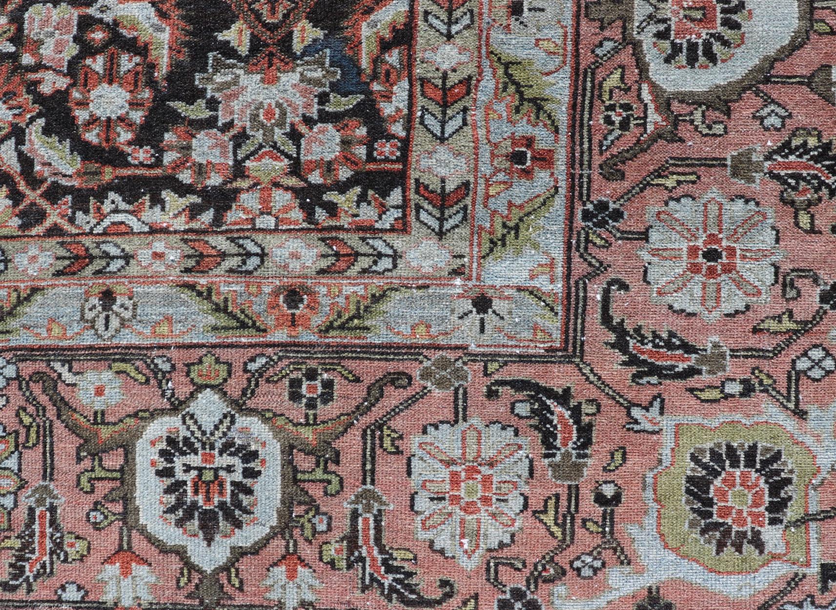 Tapis persan ancien Malayer en anthracite bigarré, marron, vert et bleu en vente 1