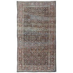 Tapis persan ancien Malayer en anthracite bigarré, marron, vert et bleu