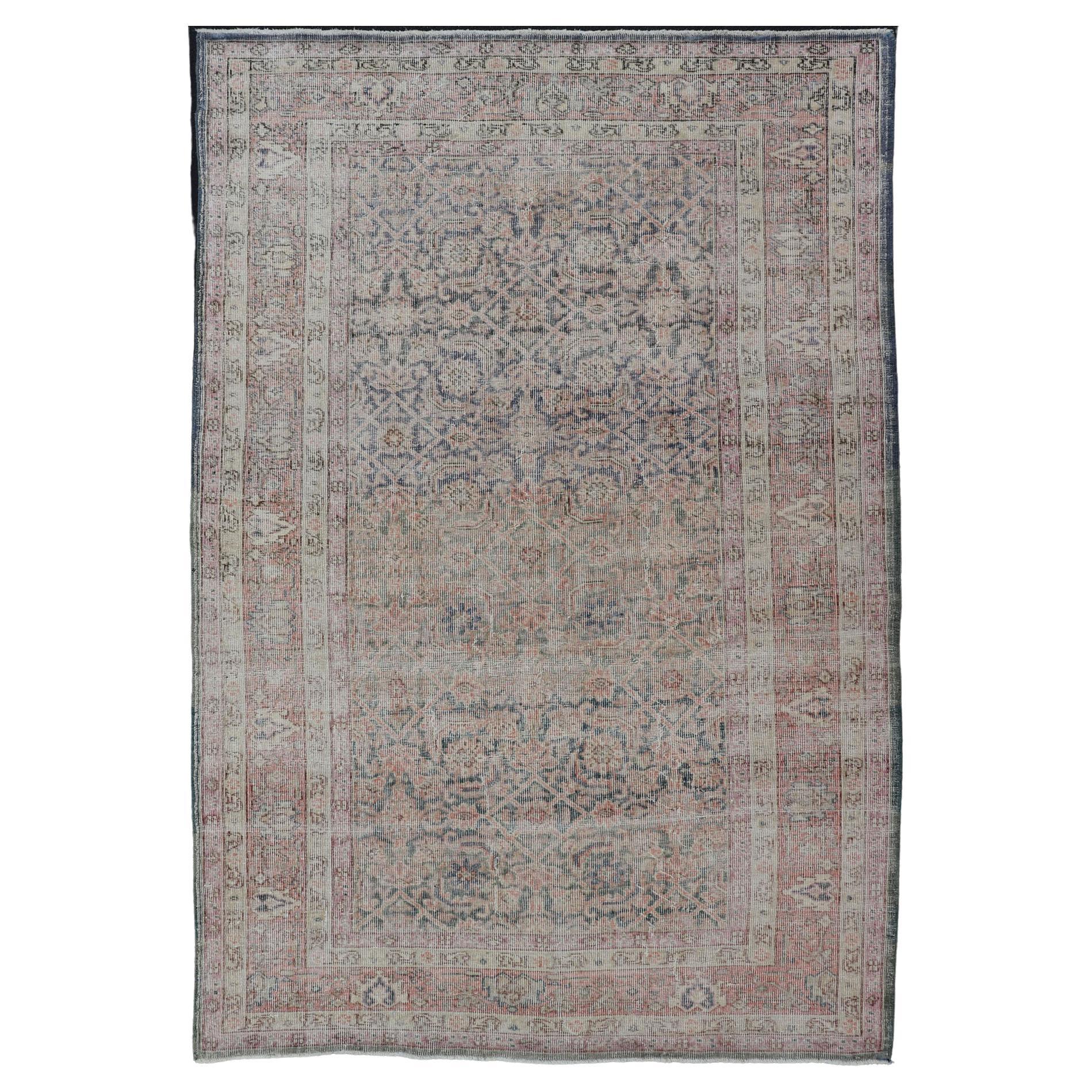 Tapis persan Malayer en gris-bleu, crème et rose pâle bigarré