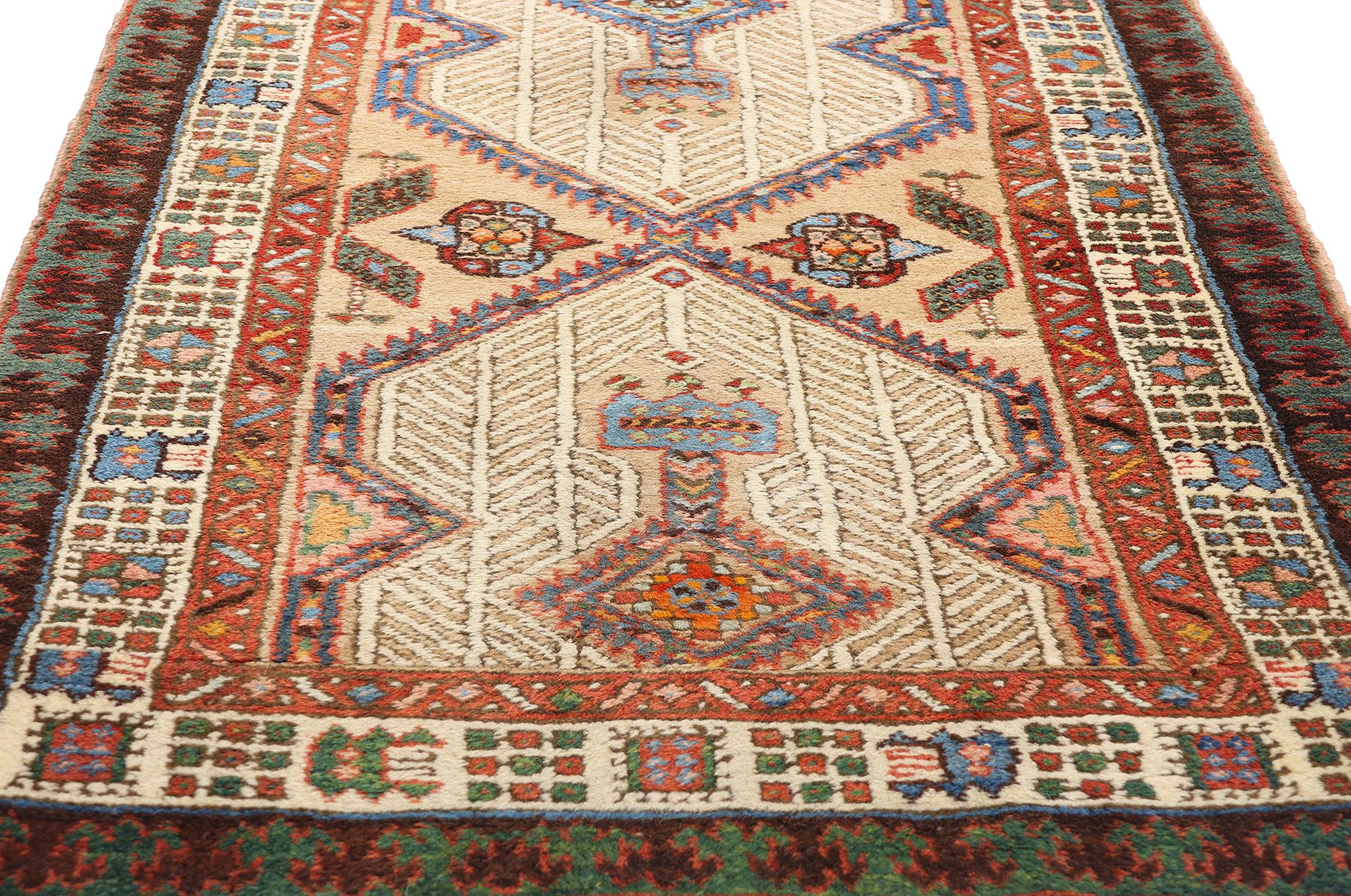 Antiker persischer Malayer-Teppich-Läufer, 03'02 x 13'07 im Zustand „Gut“ im Angebot in Dallas, TX
