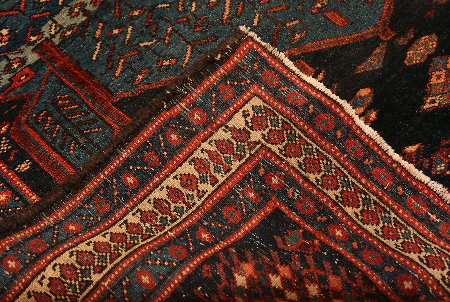 Antique Persian Malayer Rug. Size: 4 ft 7 in x 6 ft 5 in 1