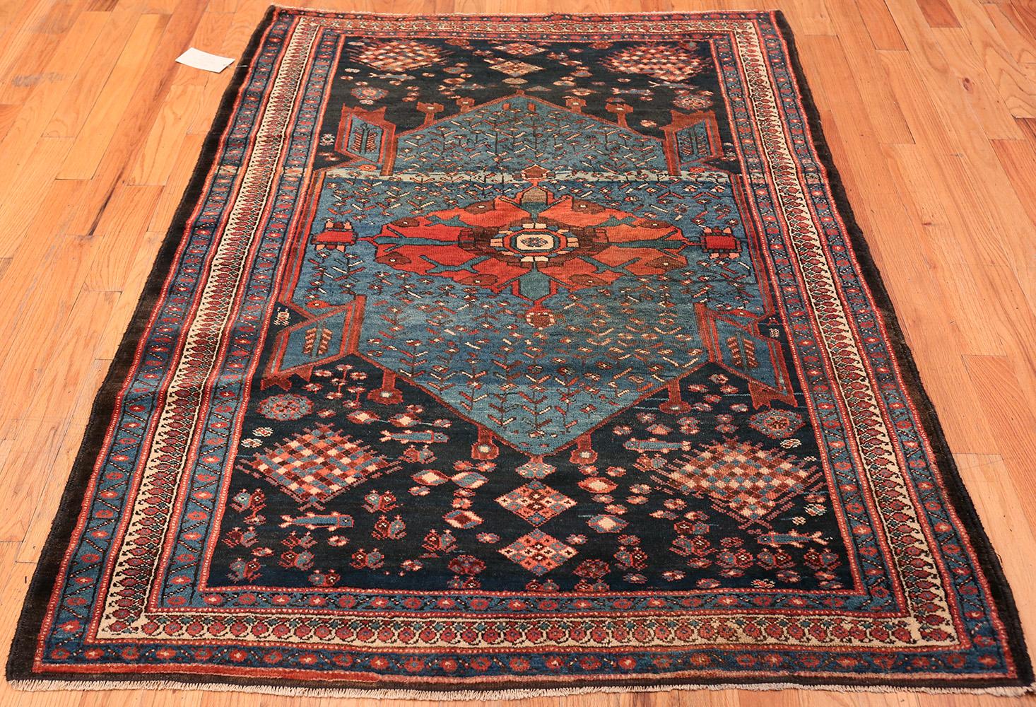 Antique Persian Malayer Rug. Size: 4 ft 7 in x 6 ft 5 in 2