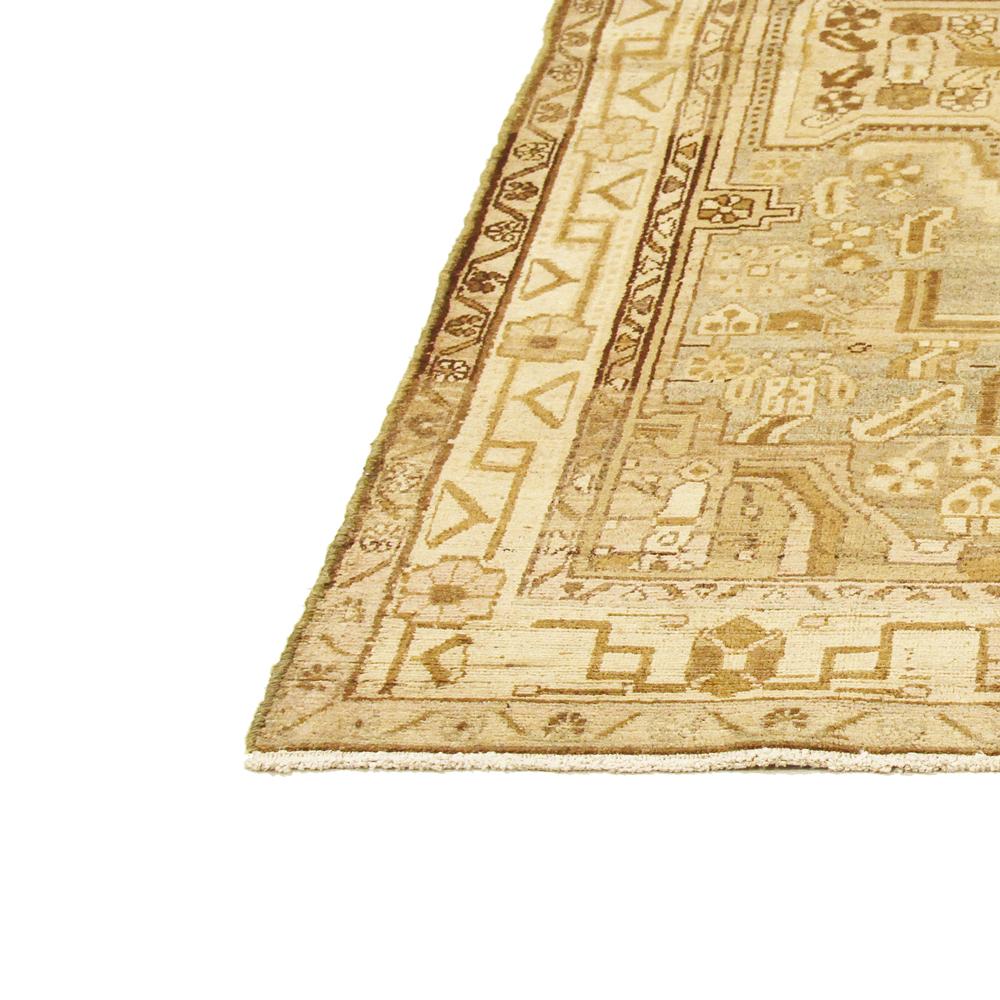 Tissé à la main Tapis persan ancien Malayer avec un grand médaillon floral au centre du champ en vente