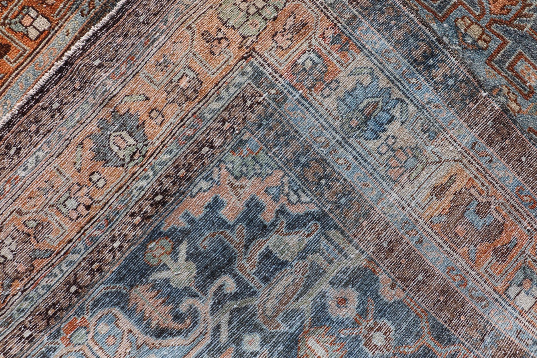 Antiker persischer Malayer-Teppich mit floralen Sub-Geometrien im Allover-Design im Angebot 4