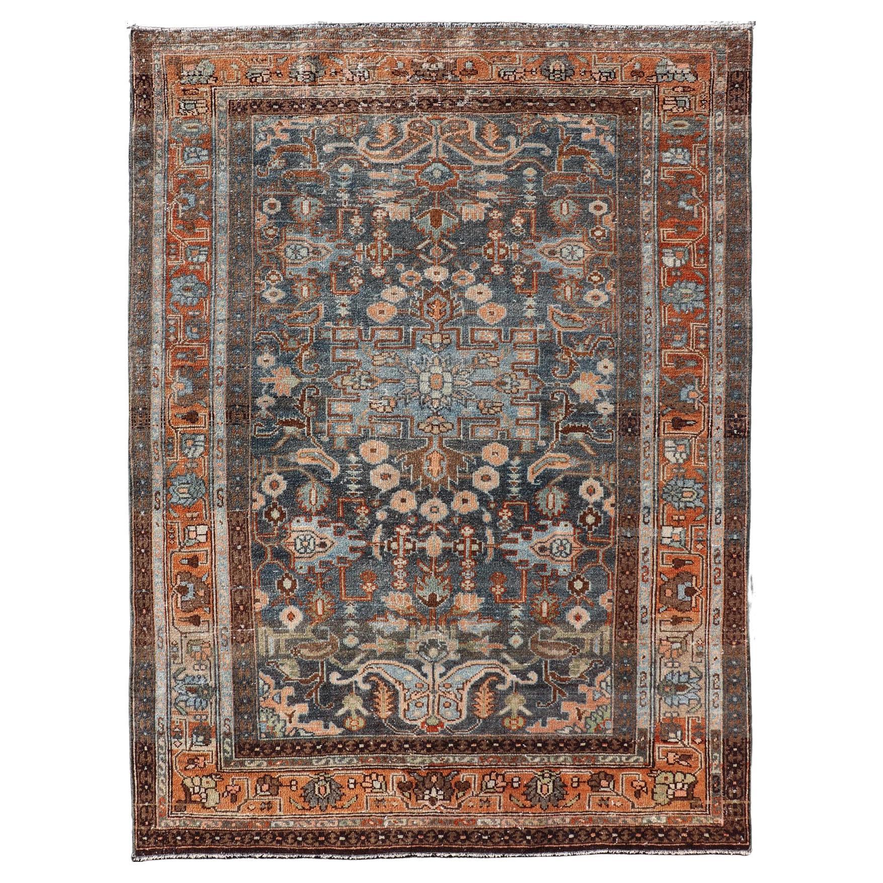 Ancien tapis persan Malayer à motifs floraux sub-géométriques all over