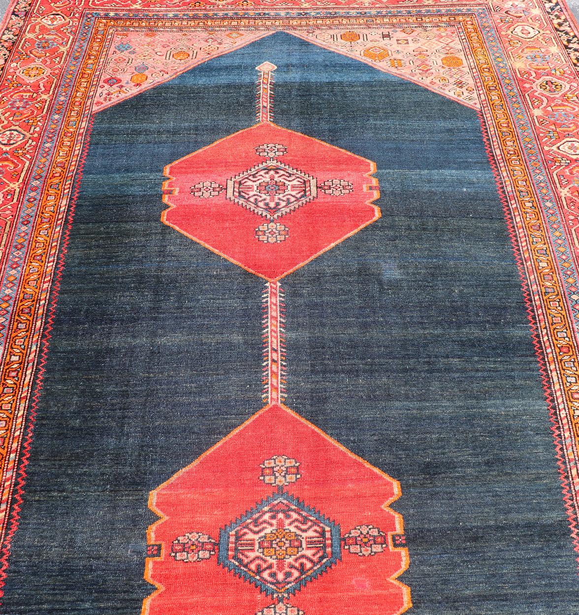 Tapis ancien persan Malayer avec médaillons audacieux et indigo profond 7'5 x 15'0 en vente 5
