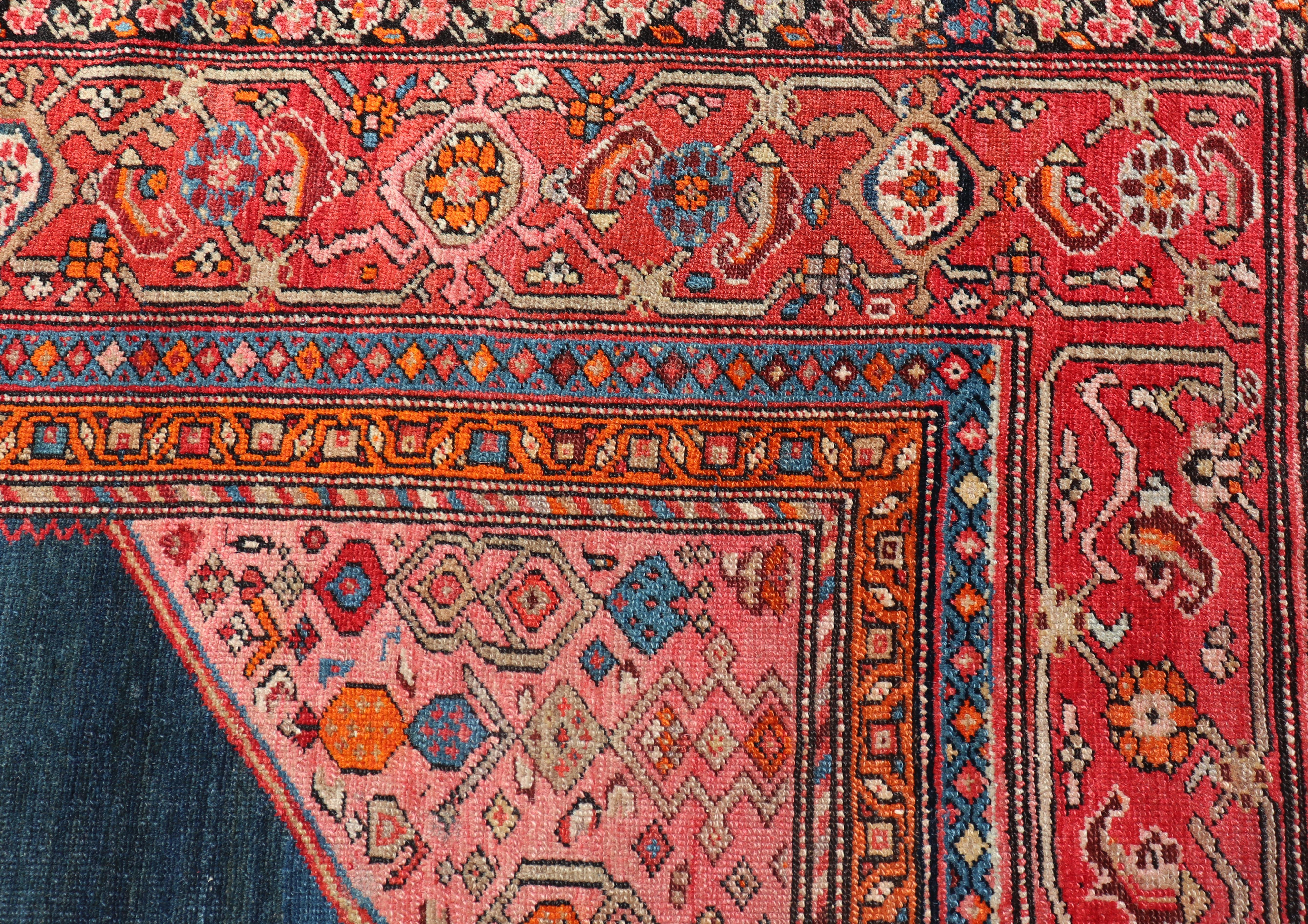 Noué à la main Tapis ancien persan Malayer avec médaillons audacieux et indigo profond 7'5 x 15'0 en vente