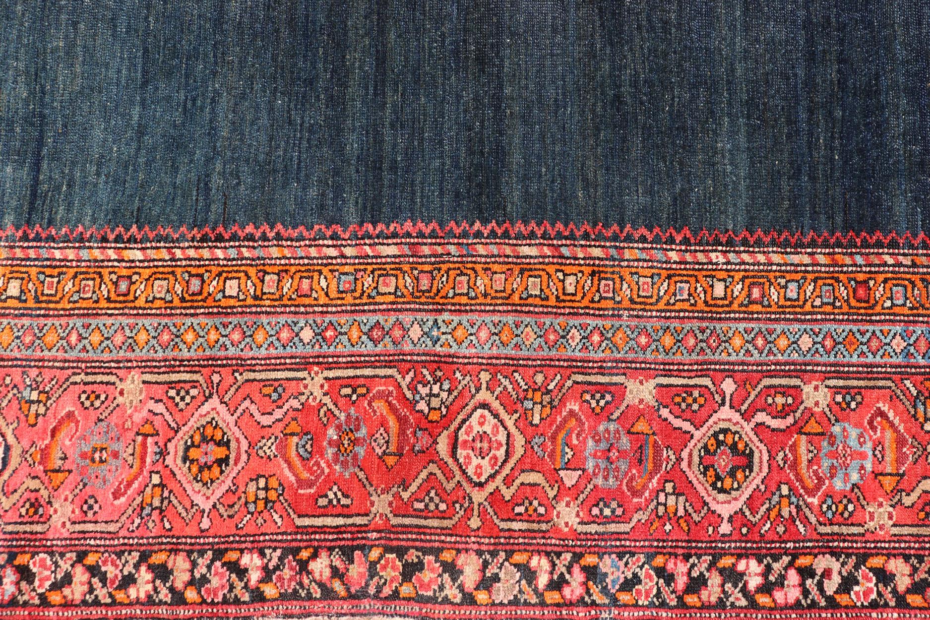 Tapis ancien persan Malayer avec médaillons audacieux et indigo profond 7'5 x 15'0 en vente 2