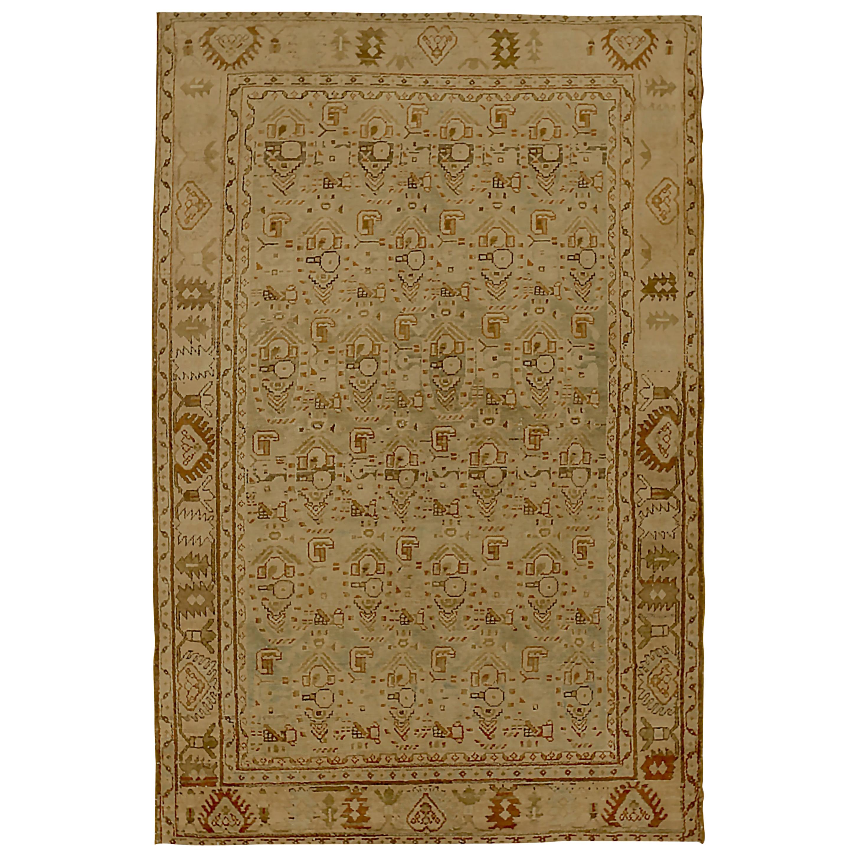 Antiker persischer Malayer-Teppich mit Boteh-Details auf beigefarbenem Feld
