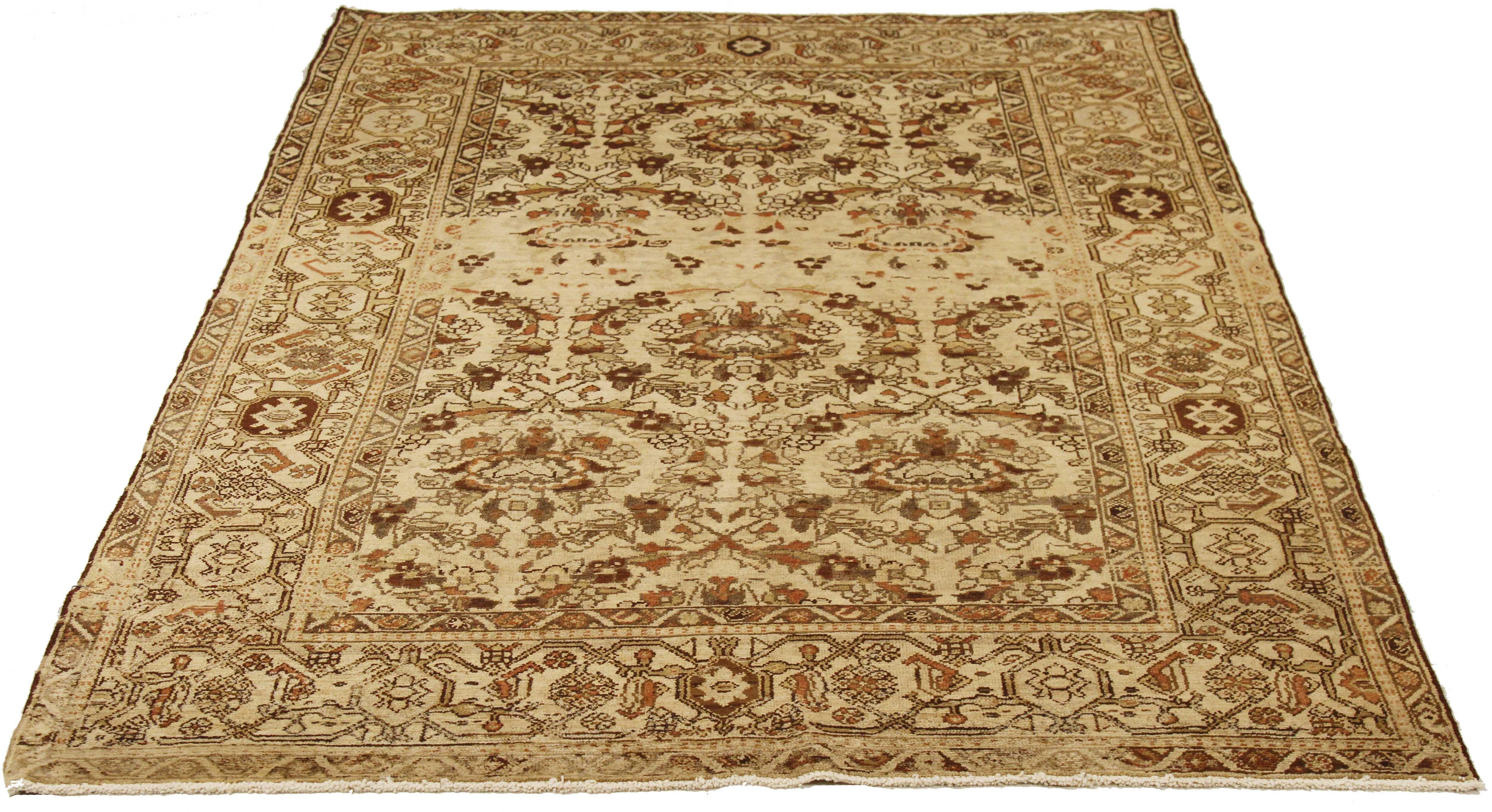 Tapis de course persan ancien tissé à la main à partir de la laine de mouton la plus fine et coloré avec des teintures végétales entièrement naturelles, sans danger pour les humains et les animaux domestiques. Il s'agit d'un motif traditionnel