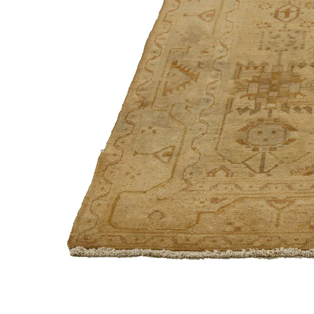 Antique Persian Malayer Rug with Faded Beige and Brown Tribal Field Design In Excellent Condition For Sale In Dallas, TX