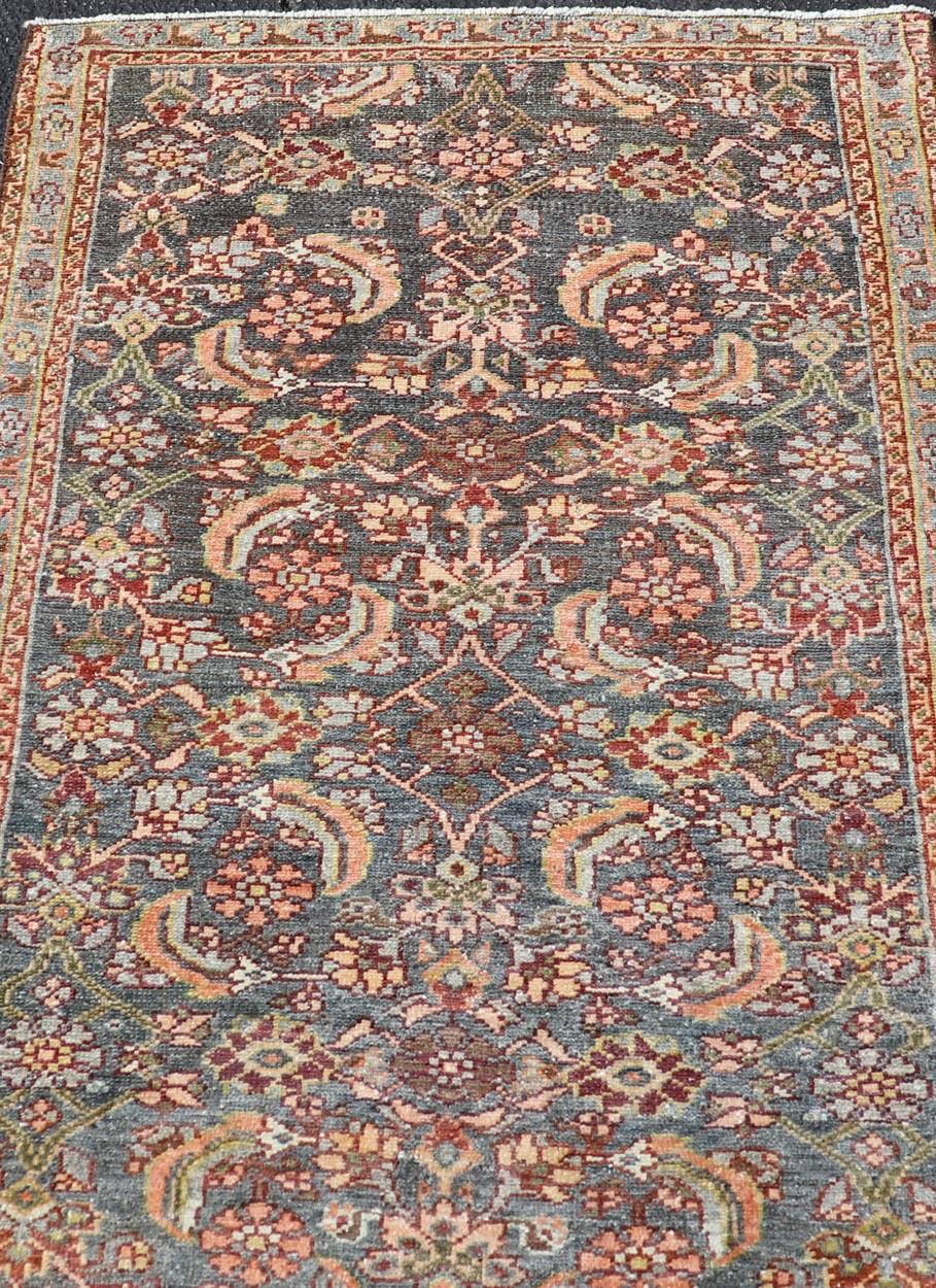 Antiker persischer Malayer-Teppich mit Blumenmotiven und reichhaltiger Farbpalette 2'3