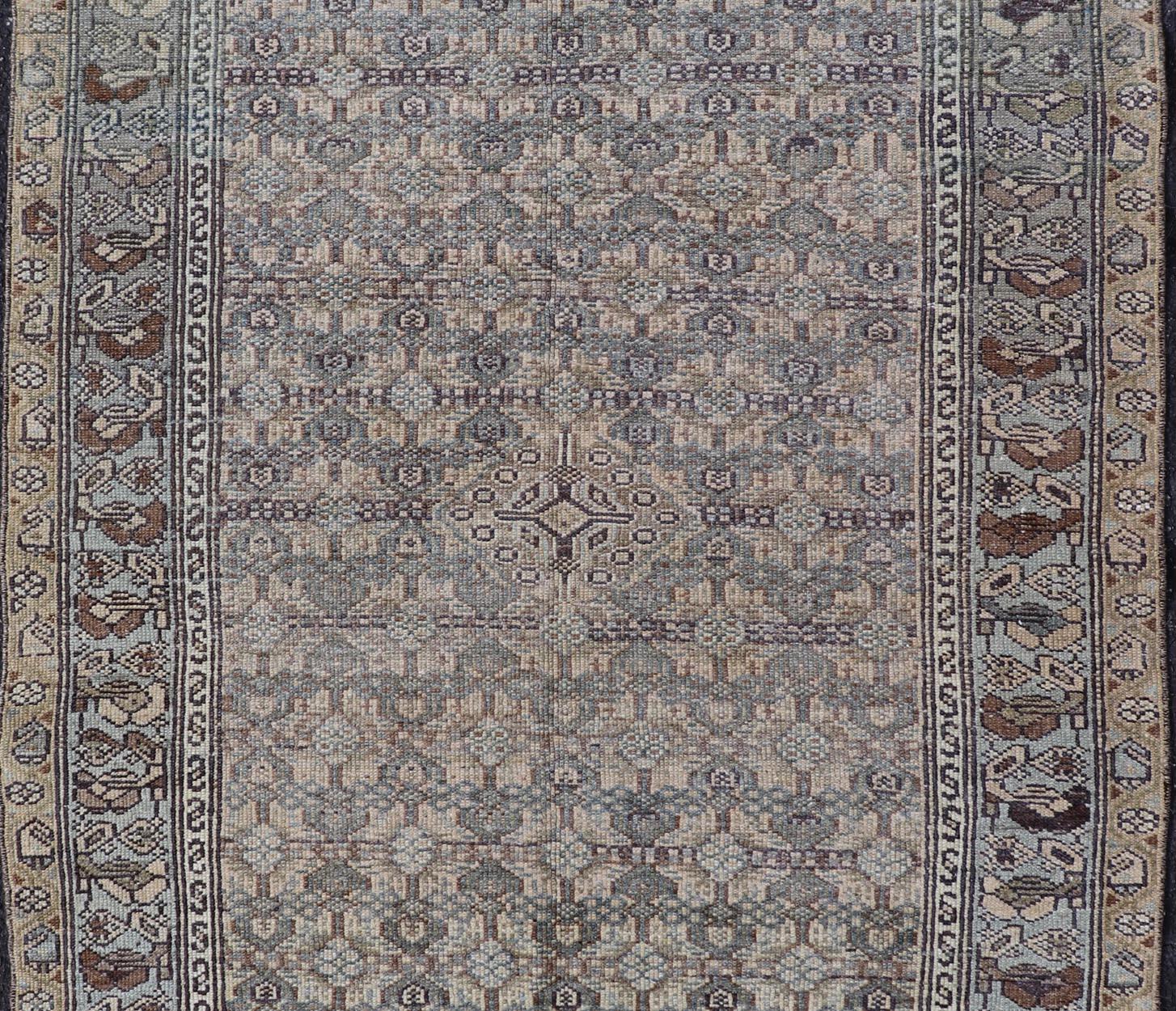 Antiker persischer Malayer-Teppich aus Persien mit kompliziertem, geometrischem All-Over-Design 3'3