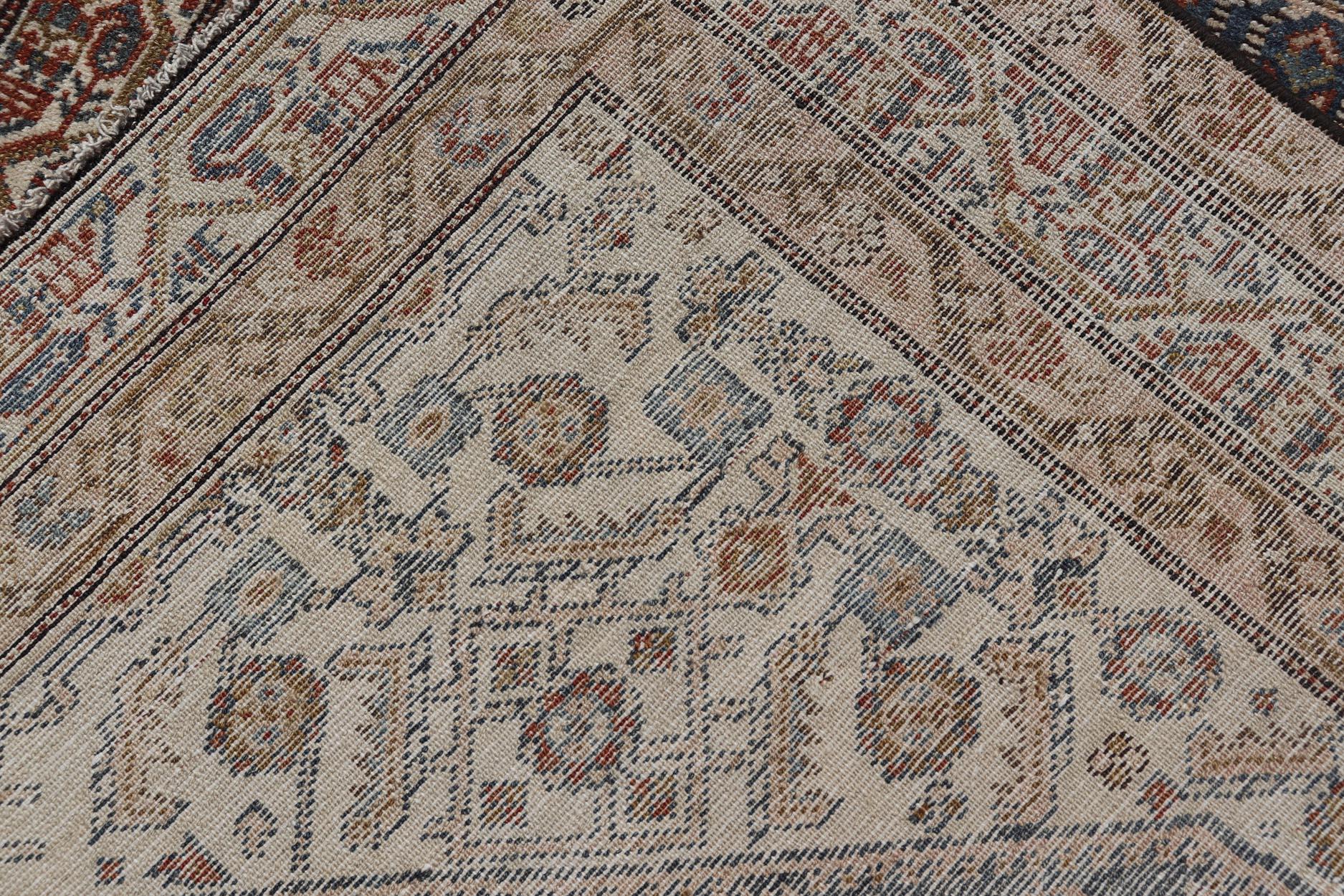 Tapis persan ancien Malayer avec motif Herati complexe sur toute sa surface 4'0 x 5'10 en vente 3