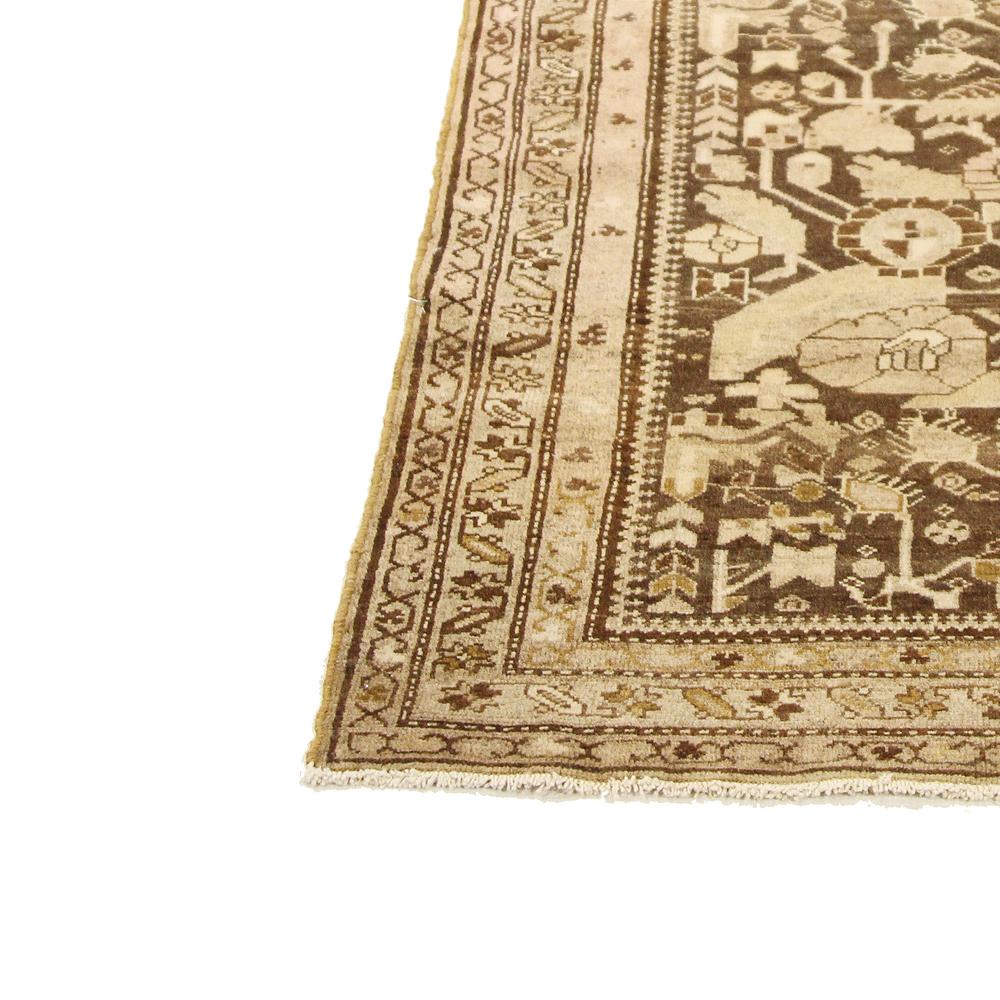 Antique Persian Malayer Rug with Ivory & Brown Botanical Details In Excellent Condition For Sale In Dallas, TX