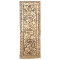 Antiker persischer Malayer-Teppich mit elfenbeinfarbenen & braunen botanischen Details