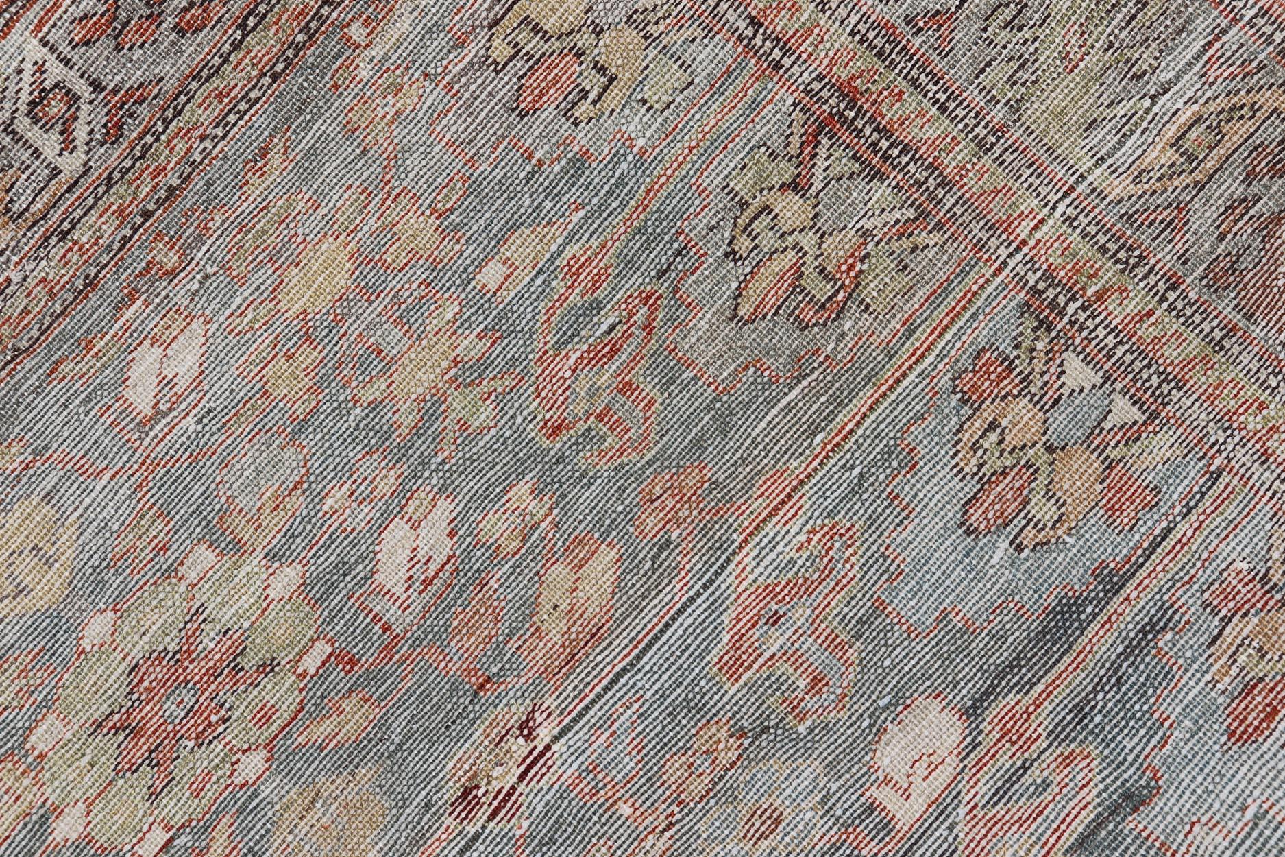 Annodato a mano Antico tappeto persiano Malayer con fondo blu e motivi botanici 3'5 x 4'10 in vendita