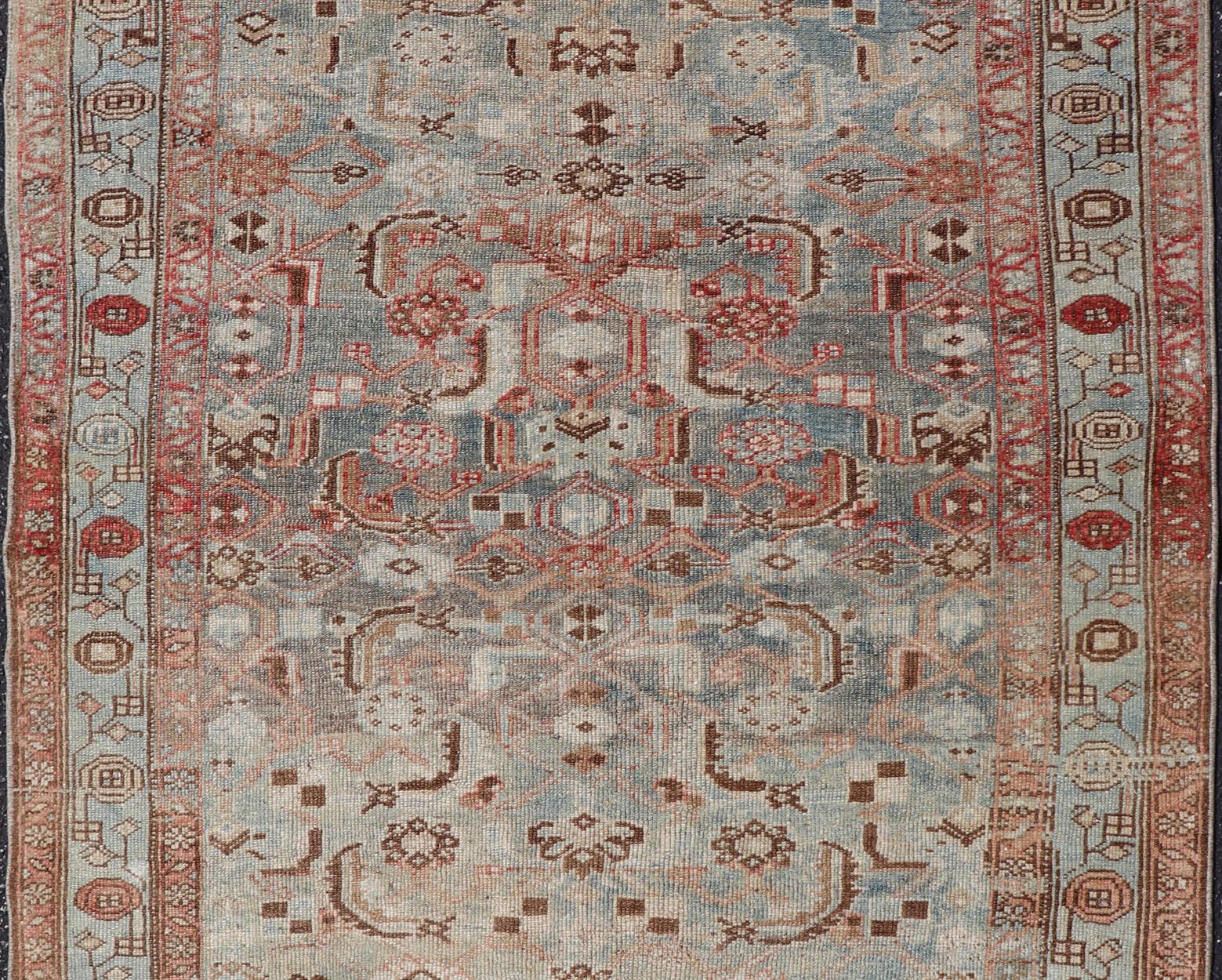 Noué à la main Ancien tapis persan Malayer à fond bleu et motif stylisé3'11 x 6'5 en vente
