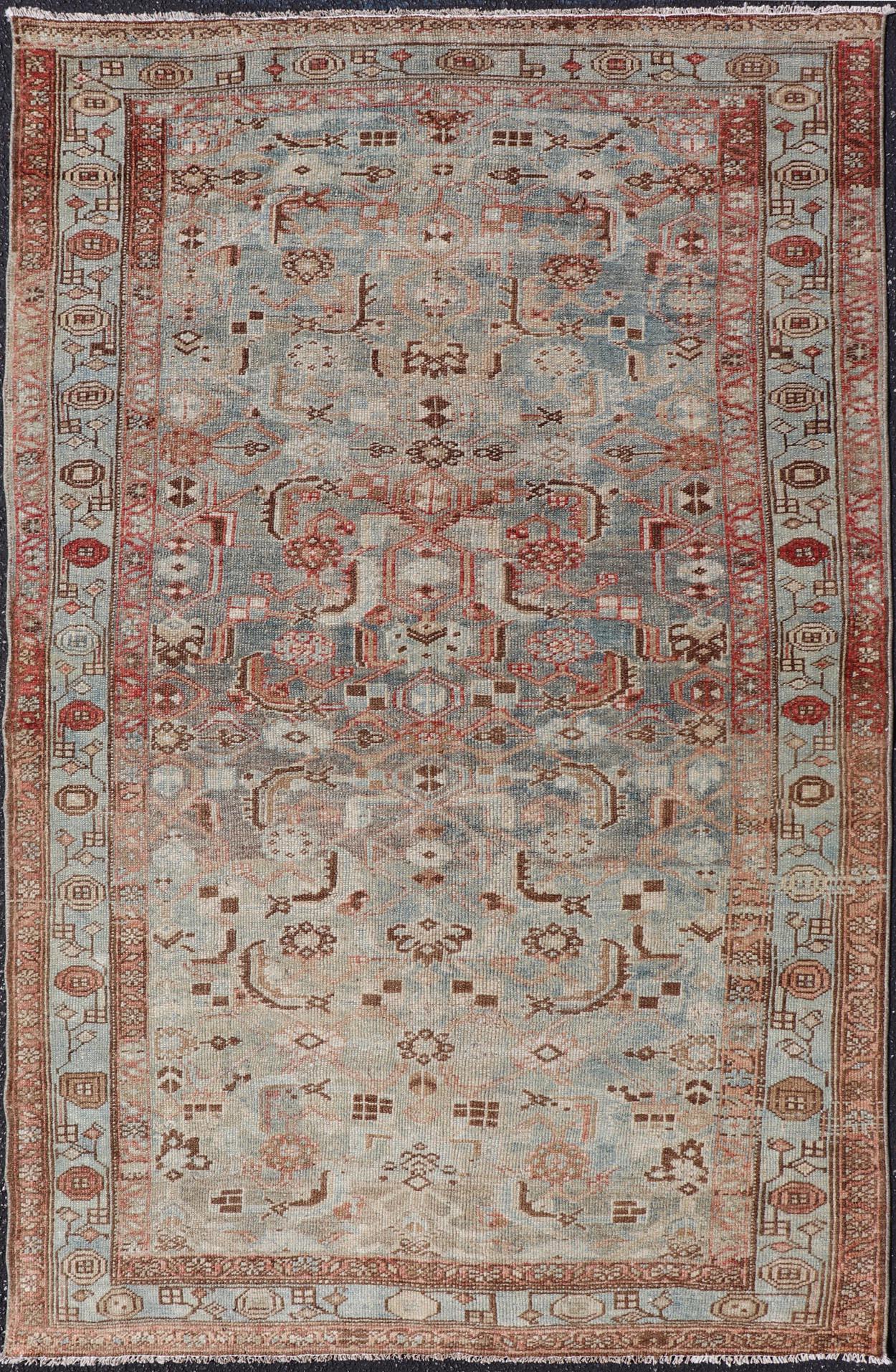 Ancien tapis persan Malayer à fond bleu et motif stylisé3'11 x 6'5 en vente