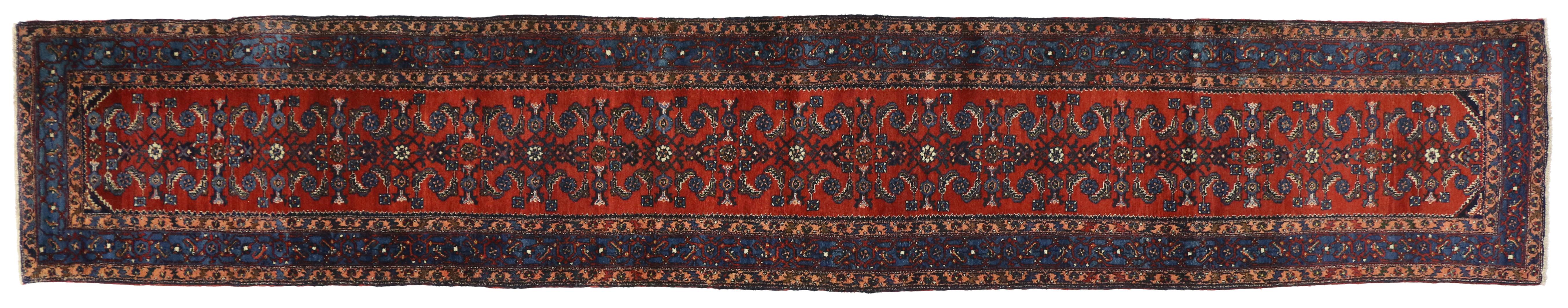 Antique Persian Malayer Long Runner with Elizabeth Tudor Style For Sale 7